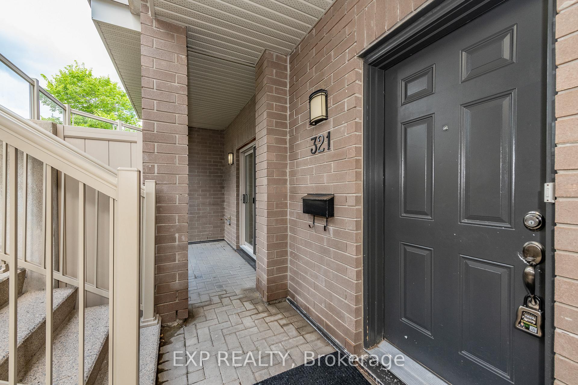 Photo 5 of 321 Big Sky Private, Ottawa, Leitrim — HOMEH