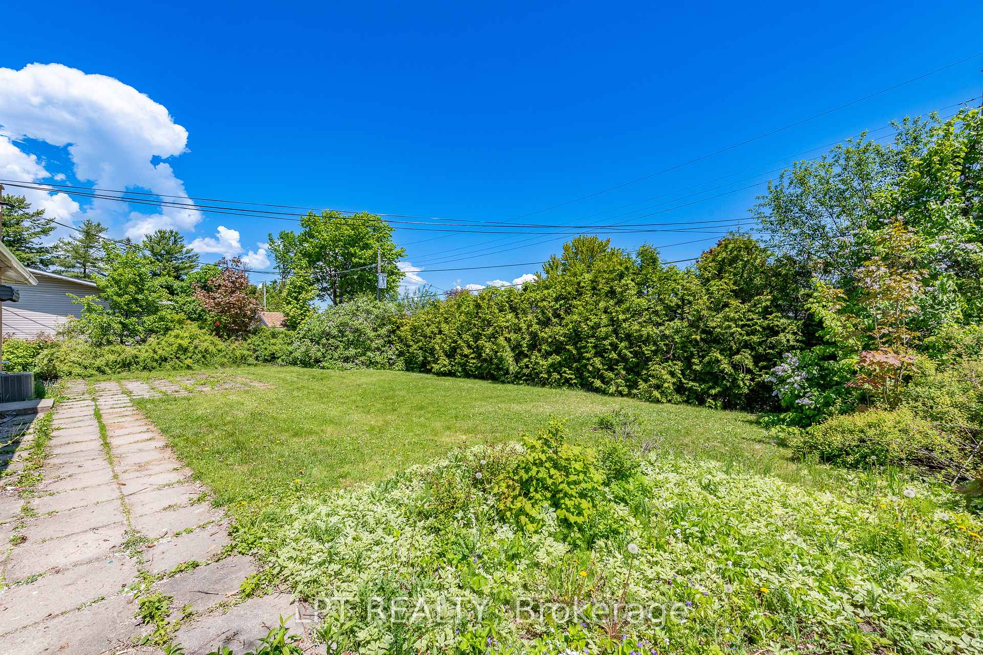Photo 39 of 5 Attwood Crescent, Ottawa, City View/Skyline/Fisher Heights/Parkwood Hills — HOMEH