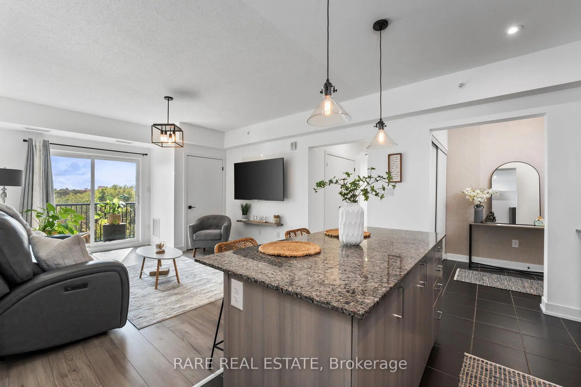 Photo 8 of Unit 506, 5 Chef Lane, Barrie, Rural Barrie Southeast — HOMEH