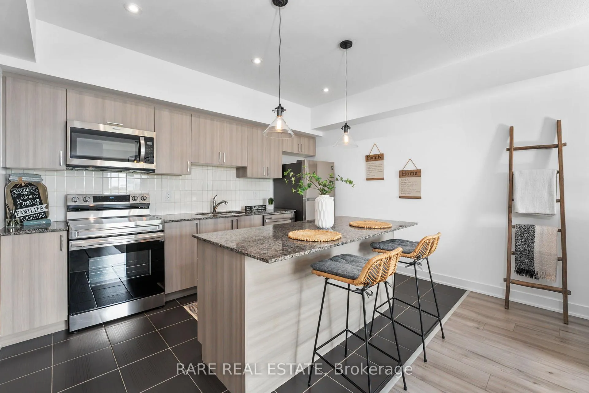 Photo 9 of Unit 506, 5 Chef Lane, Barrie, Rural Barrie Southeast — HOMEH