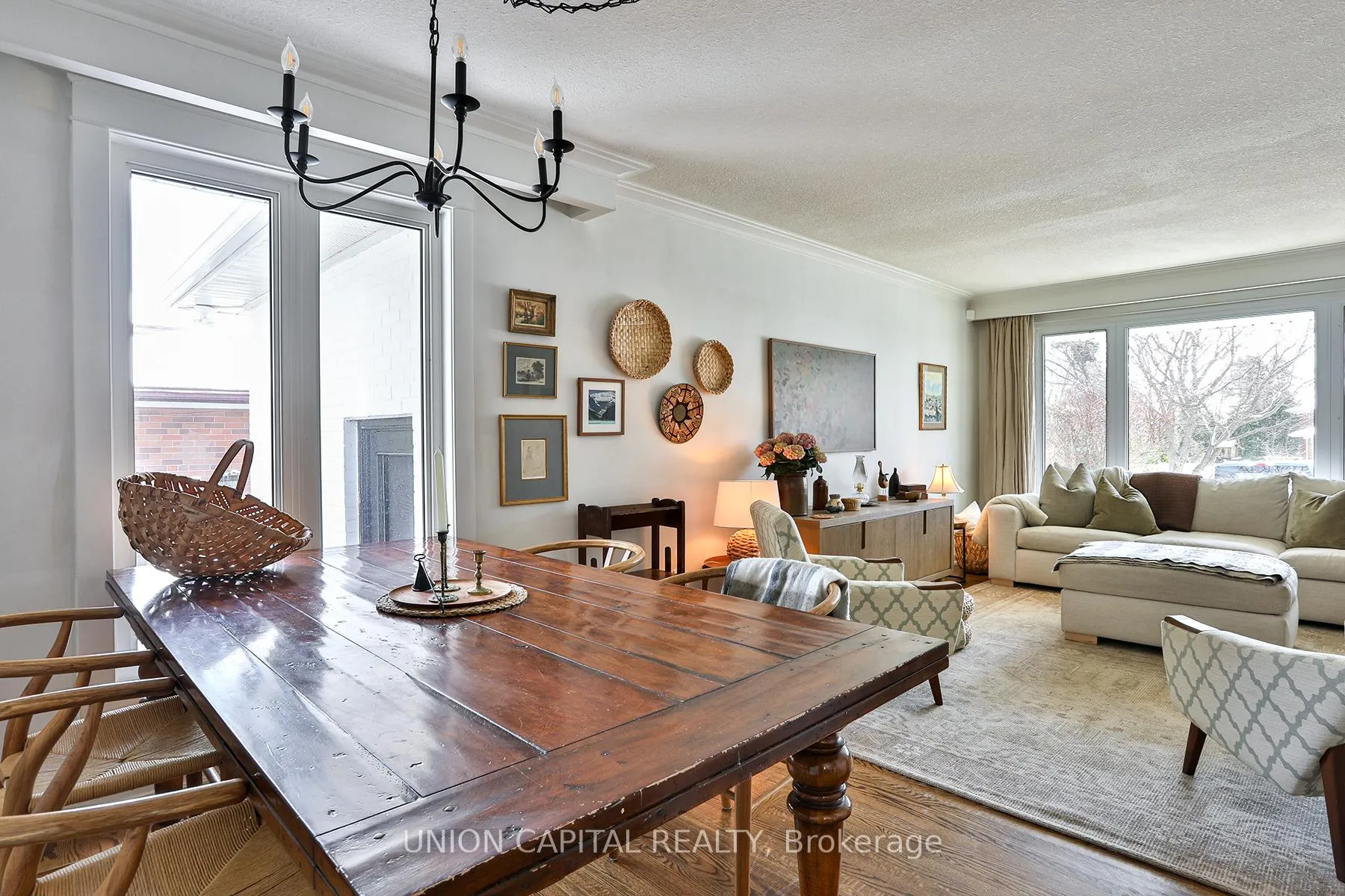Photo 7 of 11 Sherwood Forest Drive, Markham, Bullock — HOMEH