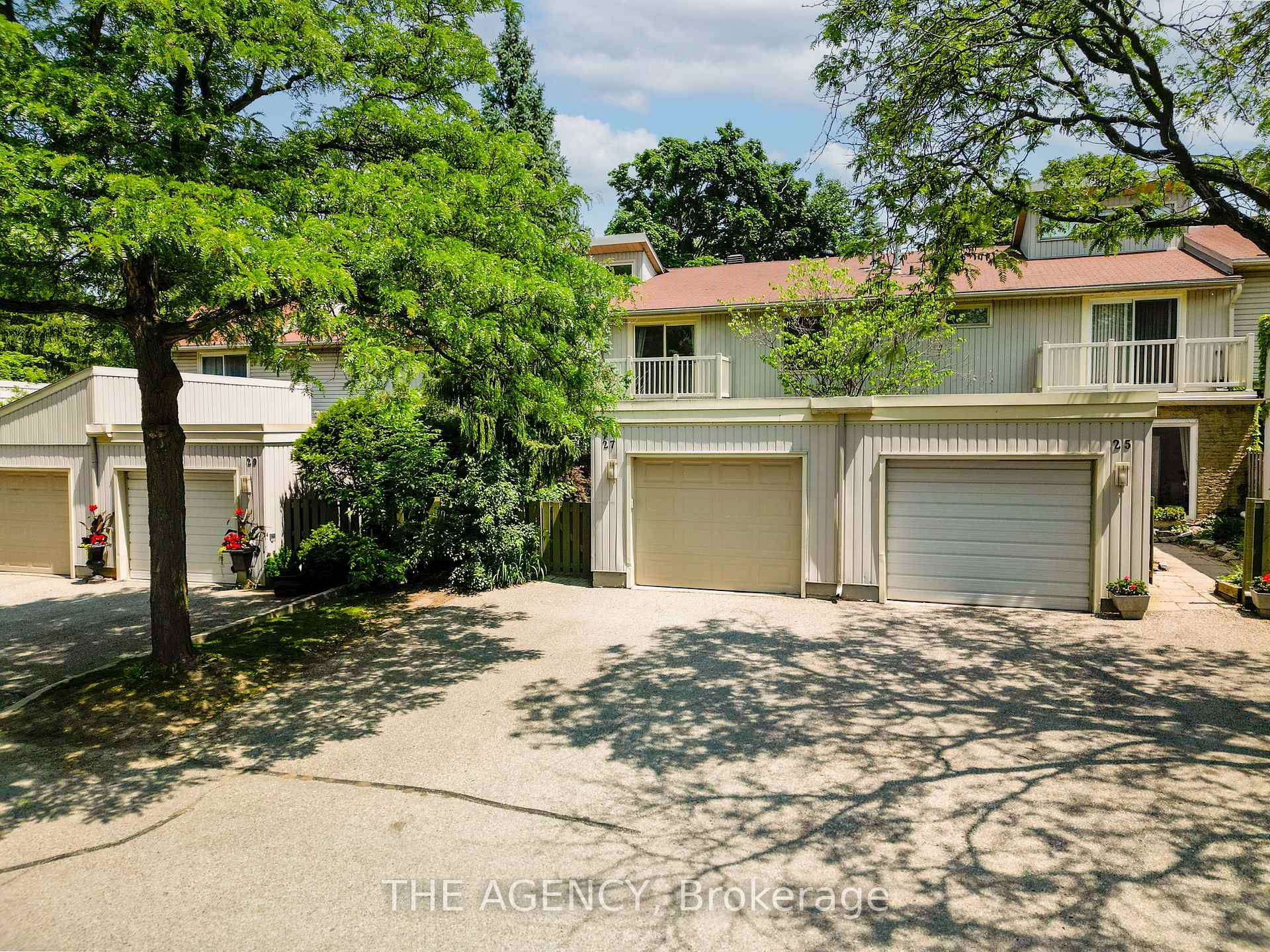 Photo 2 of 27 Wilsonview Avenue, Guelph, Dovercliffe Park/Old University — HOMEH