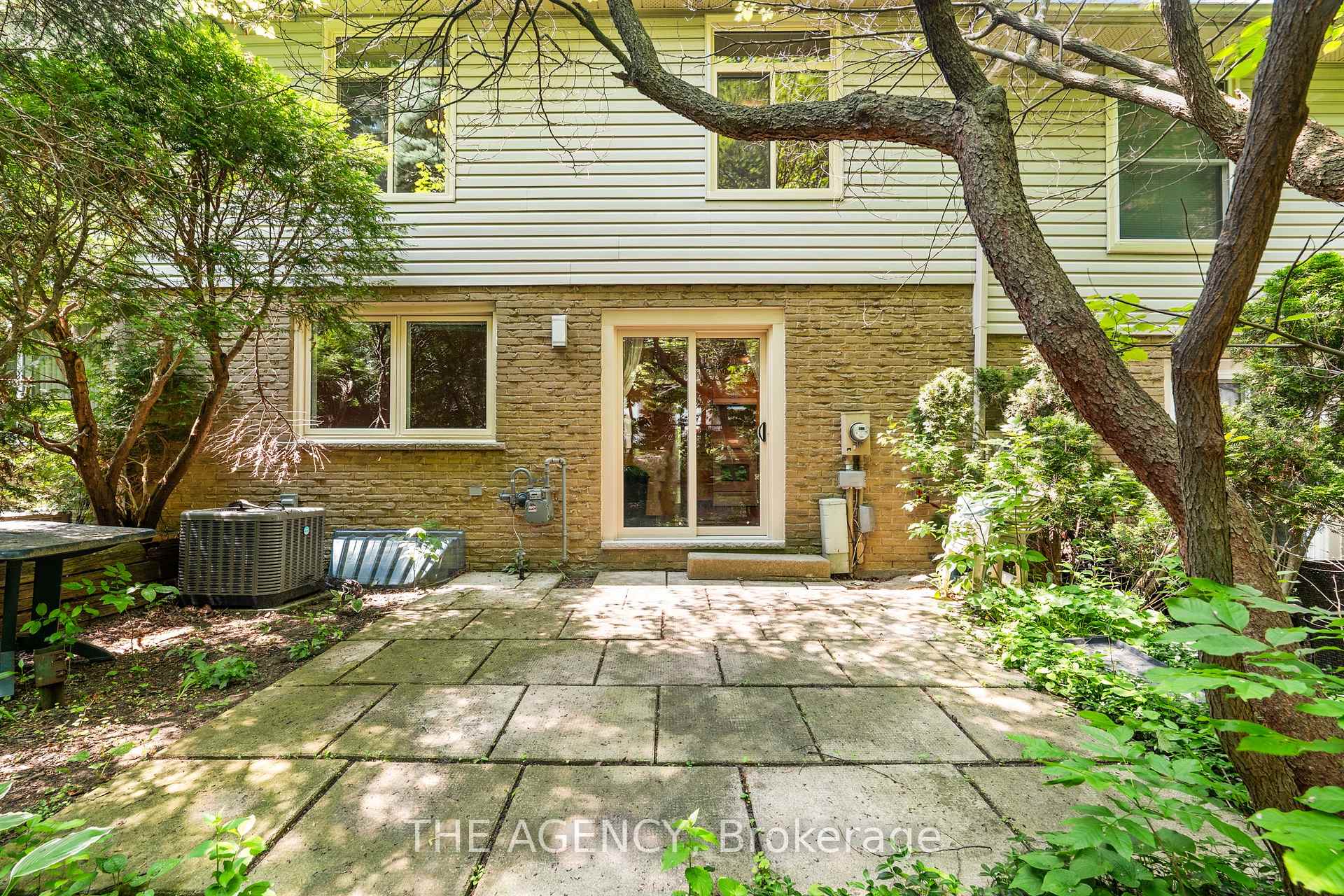 Photo 42 of 27 Wilsonview Avenue, Guelph, Dovercliffe Park/Old University — HOMEH