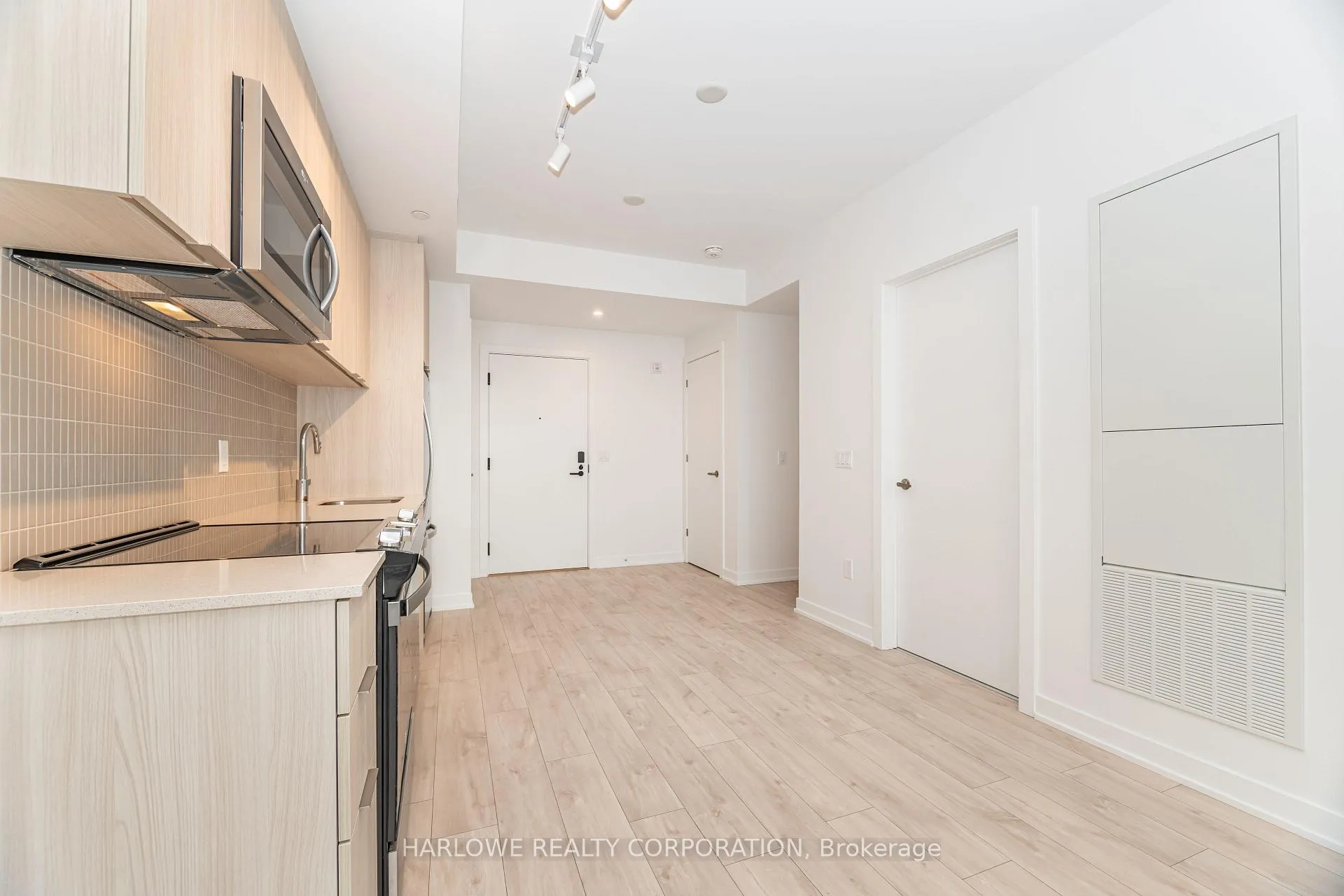Photo 14 of Unit 305, 720 Whitlock Avenue, Milton, Cobban — HOMEH