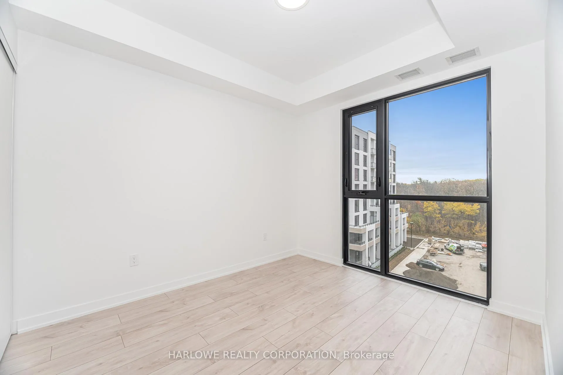 Photo 26 of Unit 305, 720 Whitlock Avenue, Milton, Cobban — HOMEH