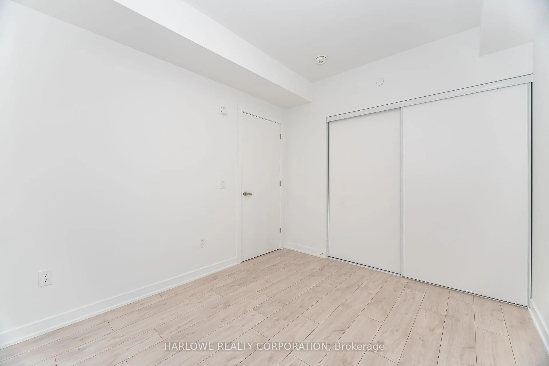 Photo 27 of Unit 305, 720 Whitlock Avenue, Milton, Cobban — HOMEH