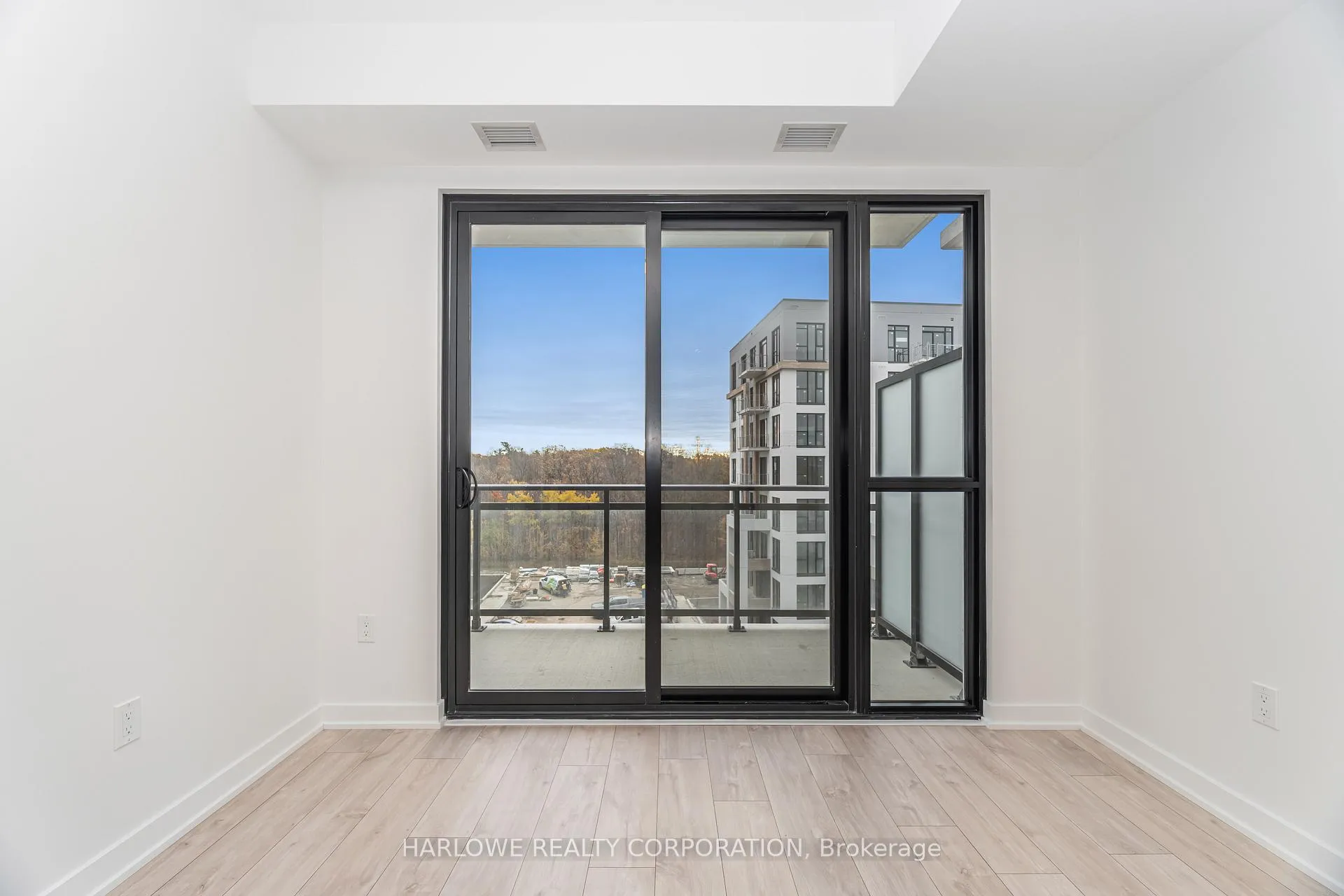 Photo 30 of Unit 305, 720 Whitlock Avenue, Milton, Cobban — HOMEH