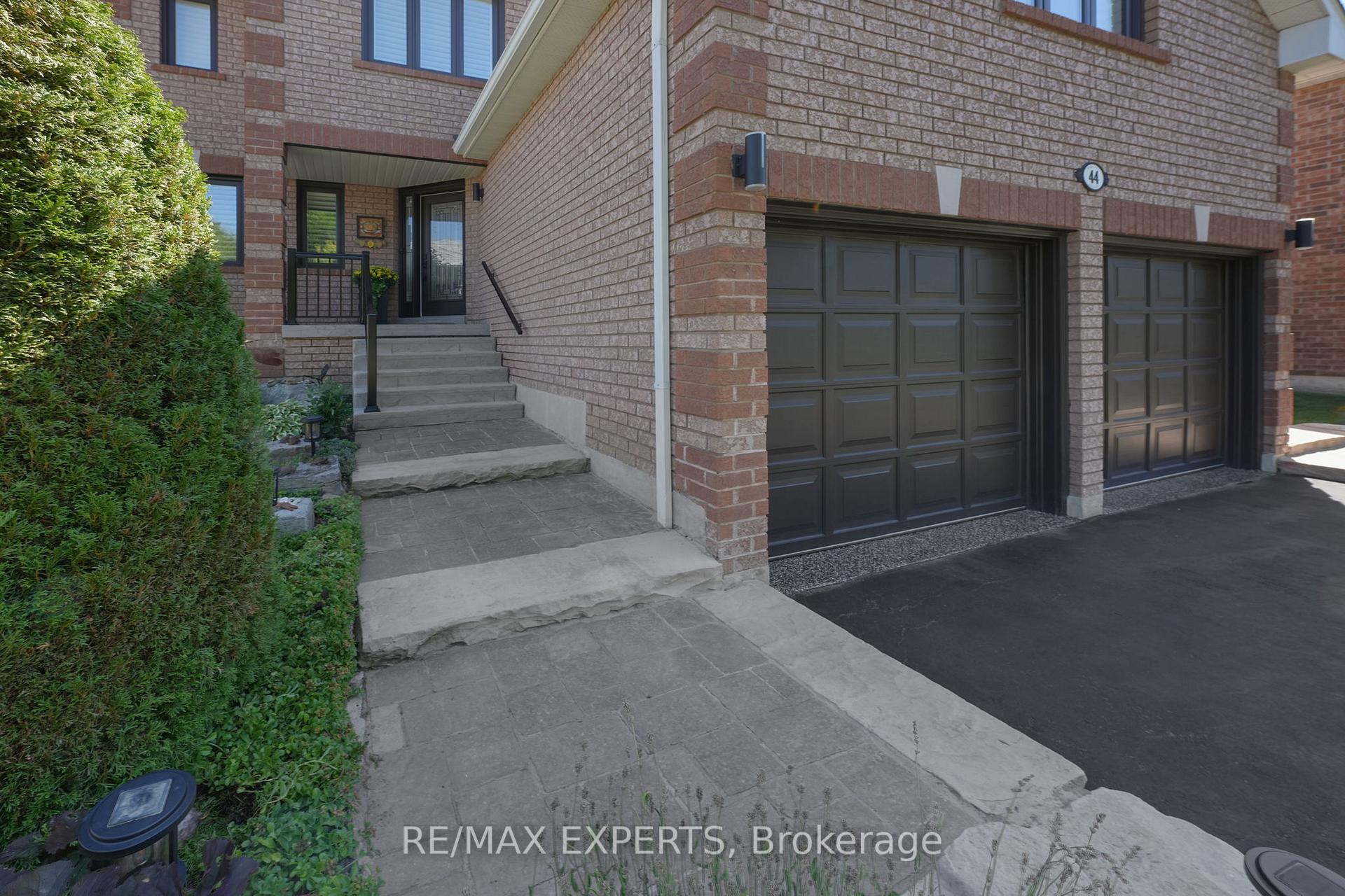 Photo 3 of 44 Sunkist Valley Road, Caledon, Bolton East — HOMEH