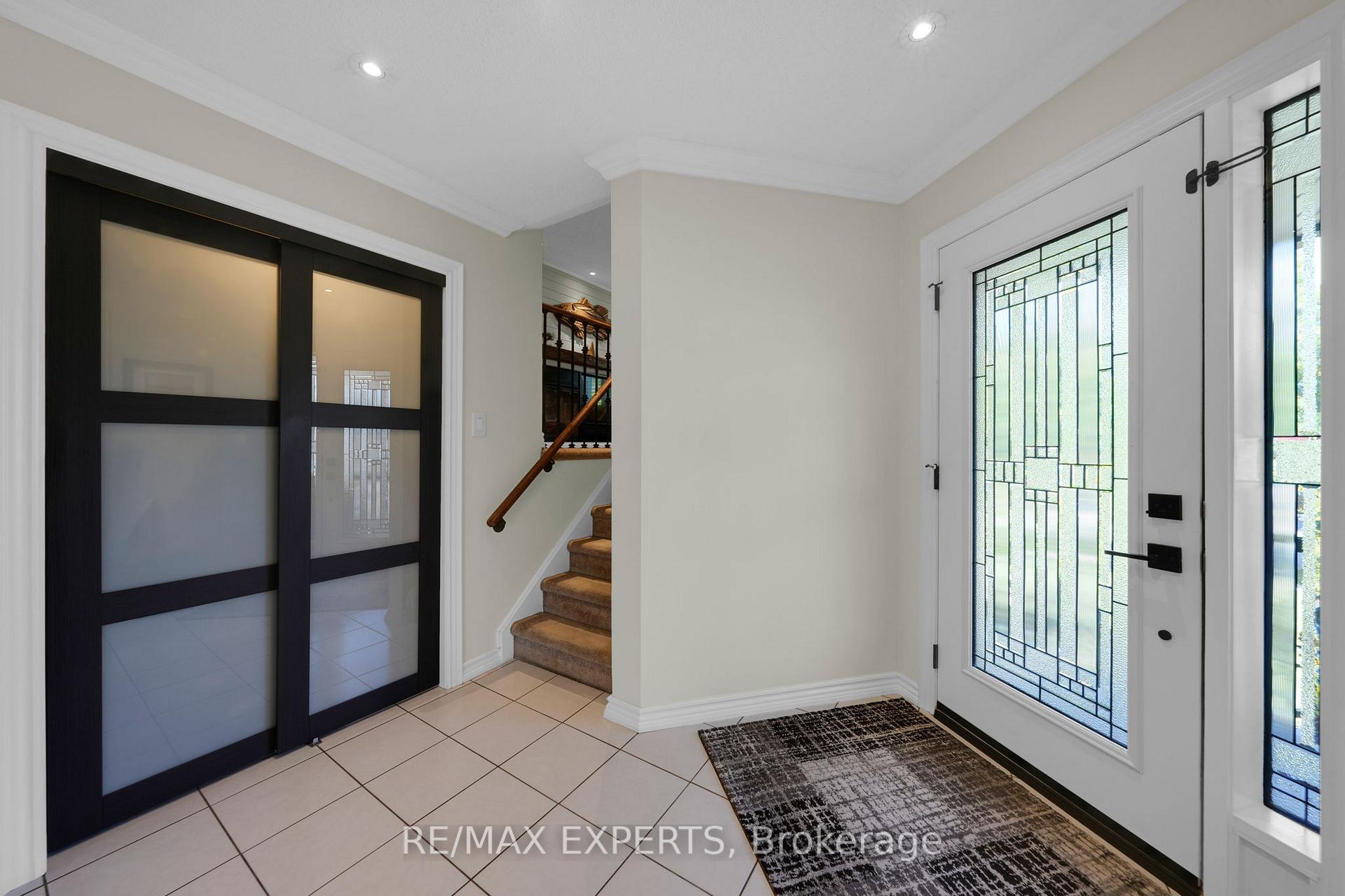 Photo 5 of 44 Sunkist Valley Road, Caledon, Bolton East — HOMEH