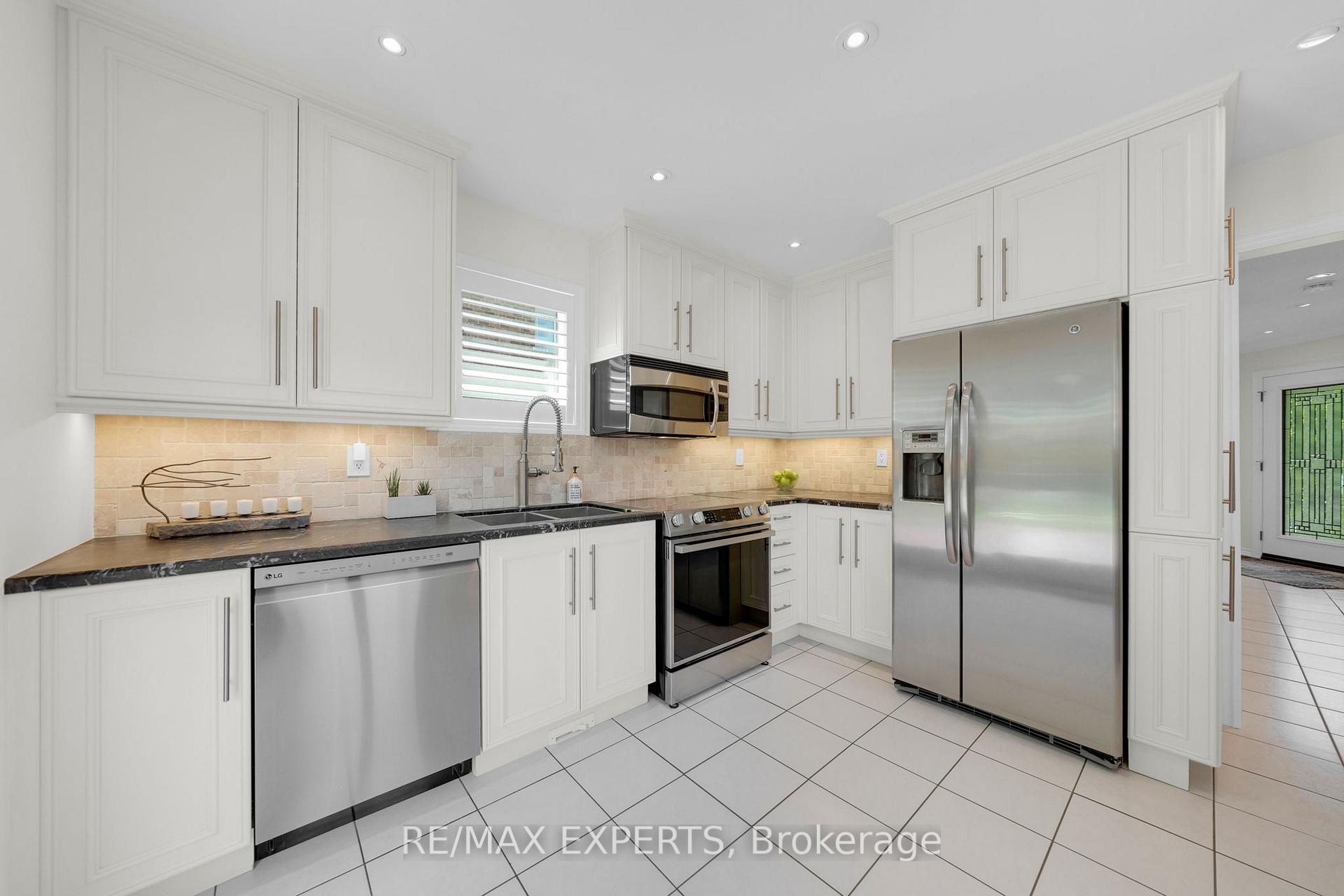 Photo 24 of 44 Sunkist Valley Road, Caledon, Bolton East — HOMEH