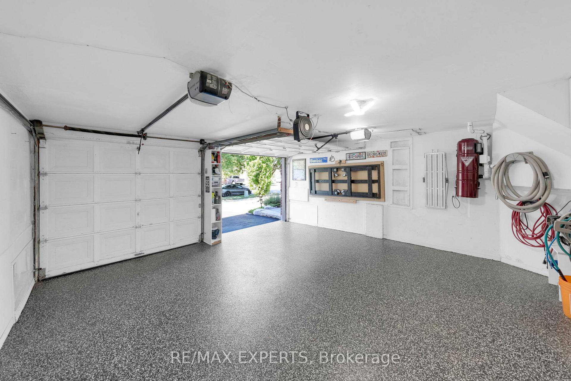 Photo 38 of 44 Sunkist Valley Road, Caledon, Bolton East — HOMEH