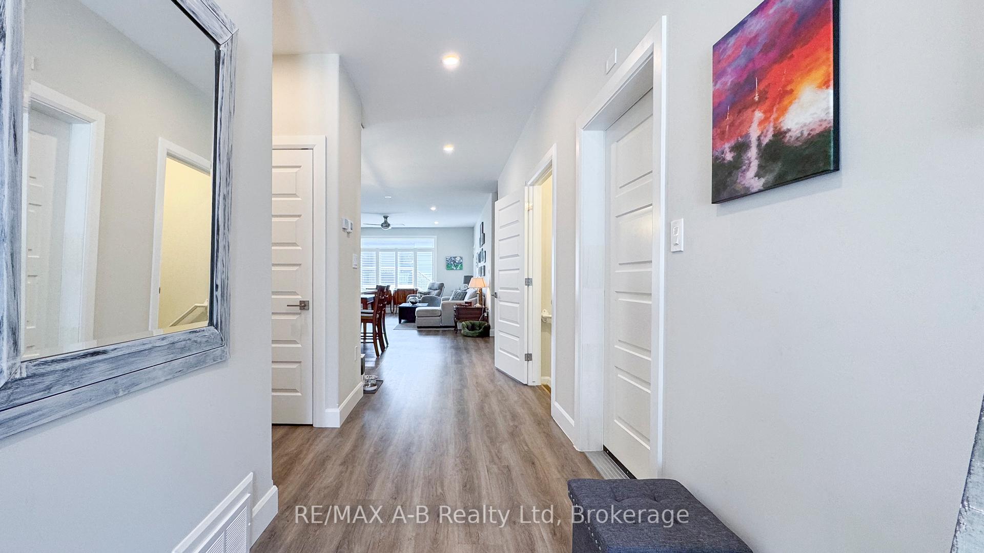 Photo 6 of 28 Upper Thames Lane, West Perth, Mitchell — HOMEH