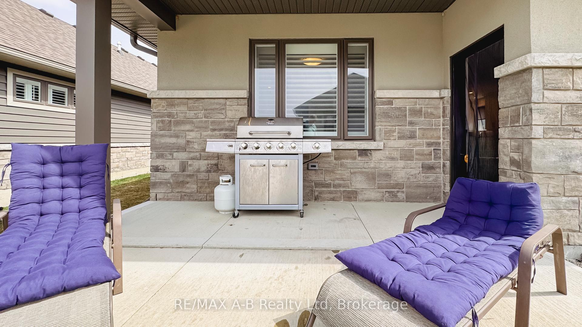 Photo 24 of 28 Upper Thames Lane, West Perth, Mitchell — HOMEH