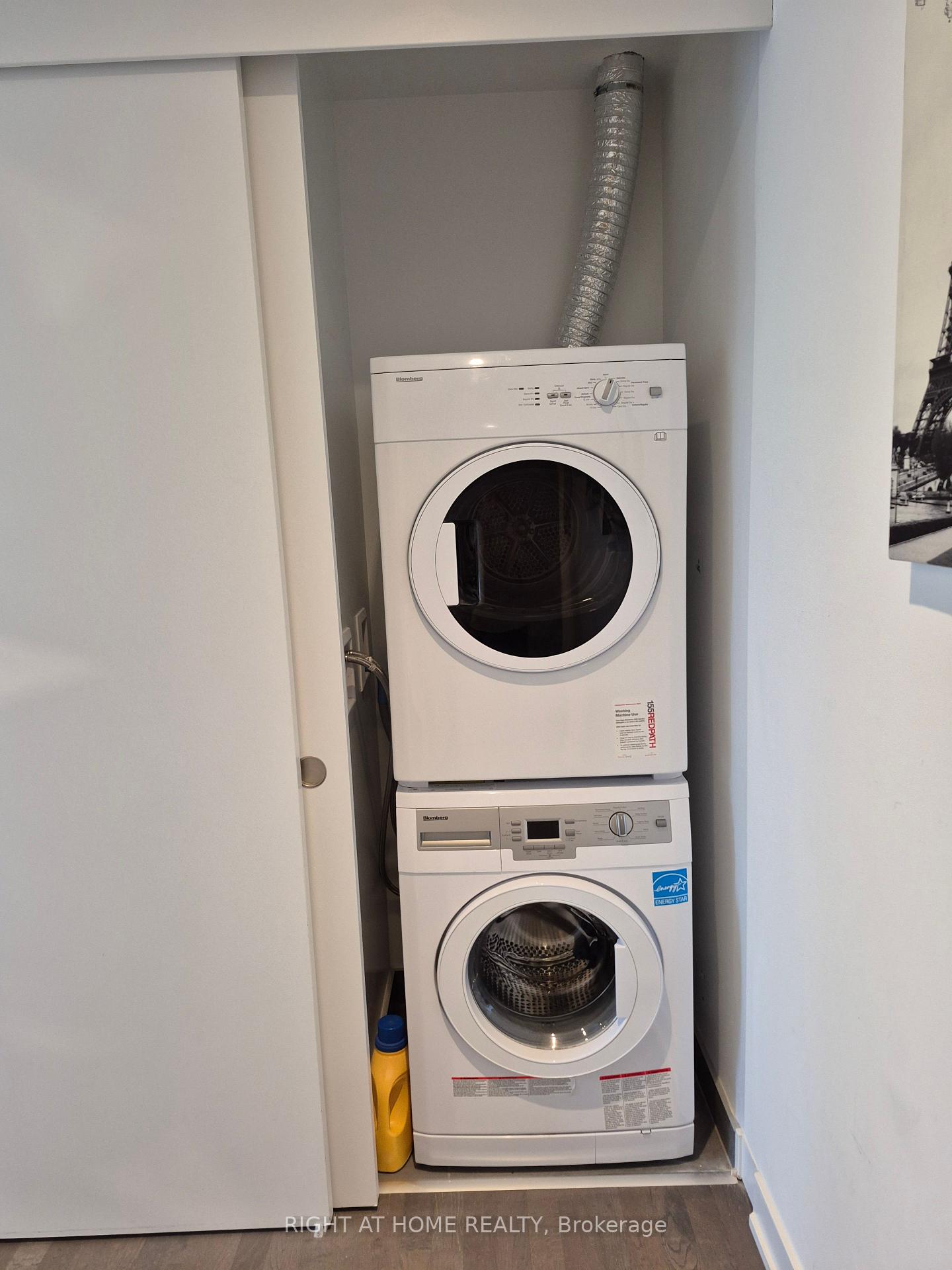 Photo 10 of Unit 1405, 185 Roehampton Avenue, Toronto, Mount Pleasant West — HOMEH