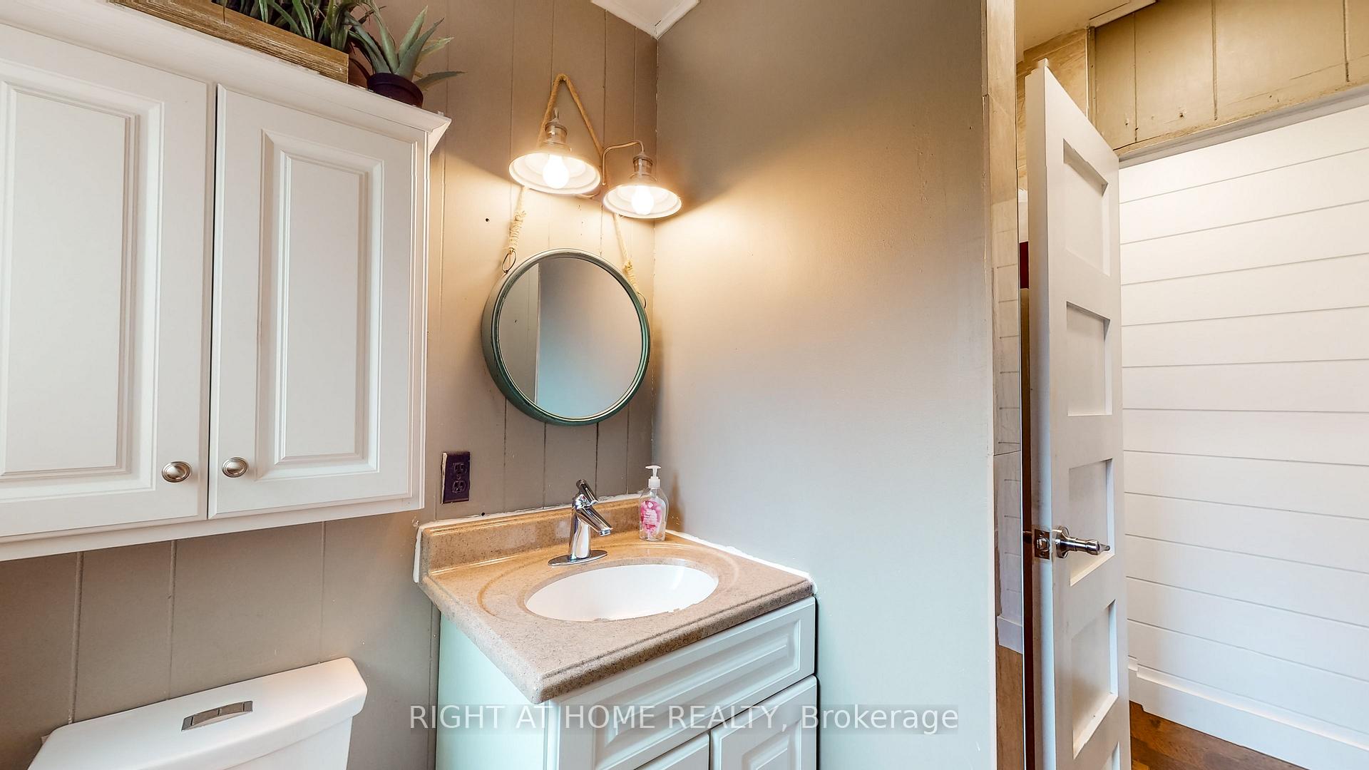 Photo 16 of 1058 Simmons Lane E, Frontenac, Frontenac Centre — HOMEH