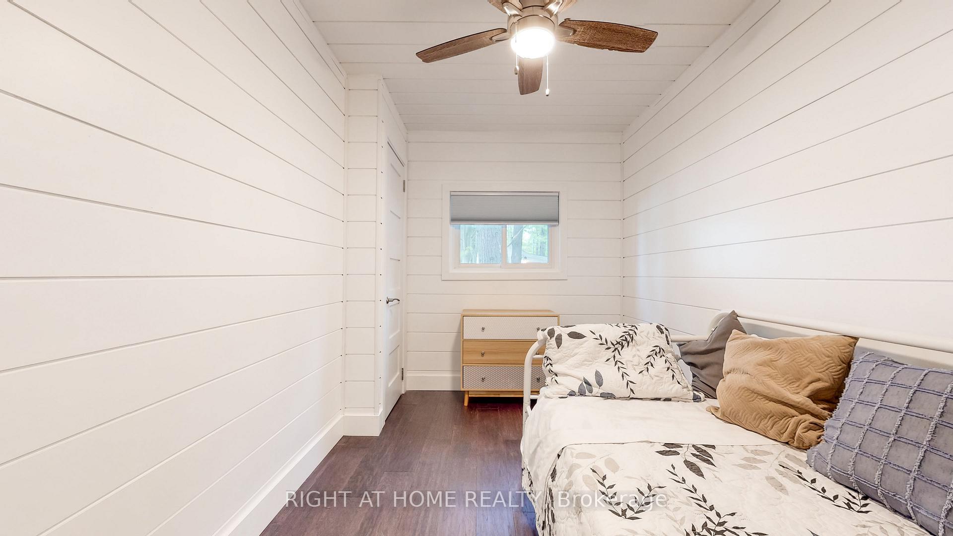 Photo 15 of 1058 Simmons Lane E, Frontenac, Frontenac Centre — HOMEH
