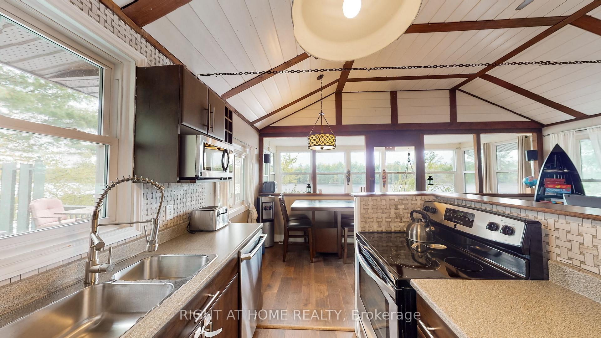 Photo 18 of 1058 Simmons Lane E, Frontenac, Frontenac Centre — HOMEH