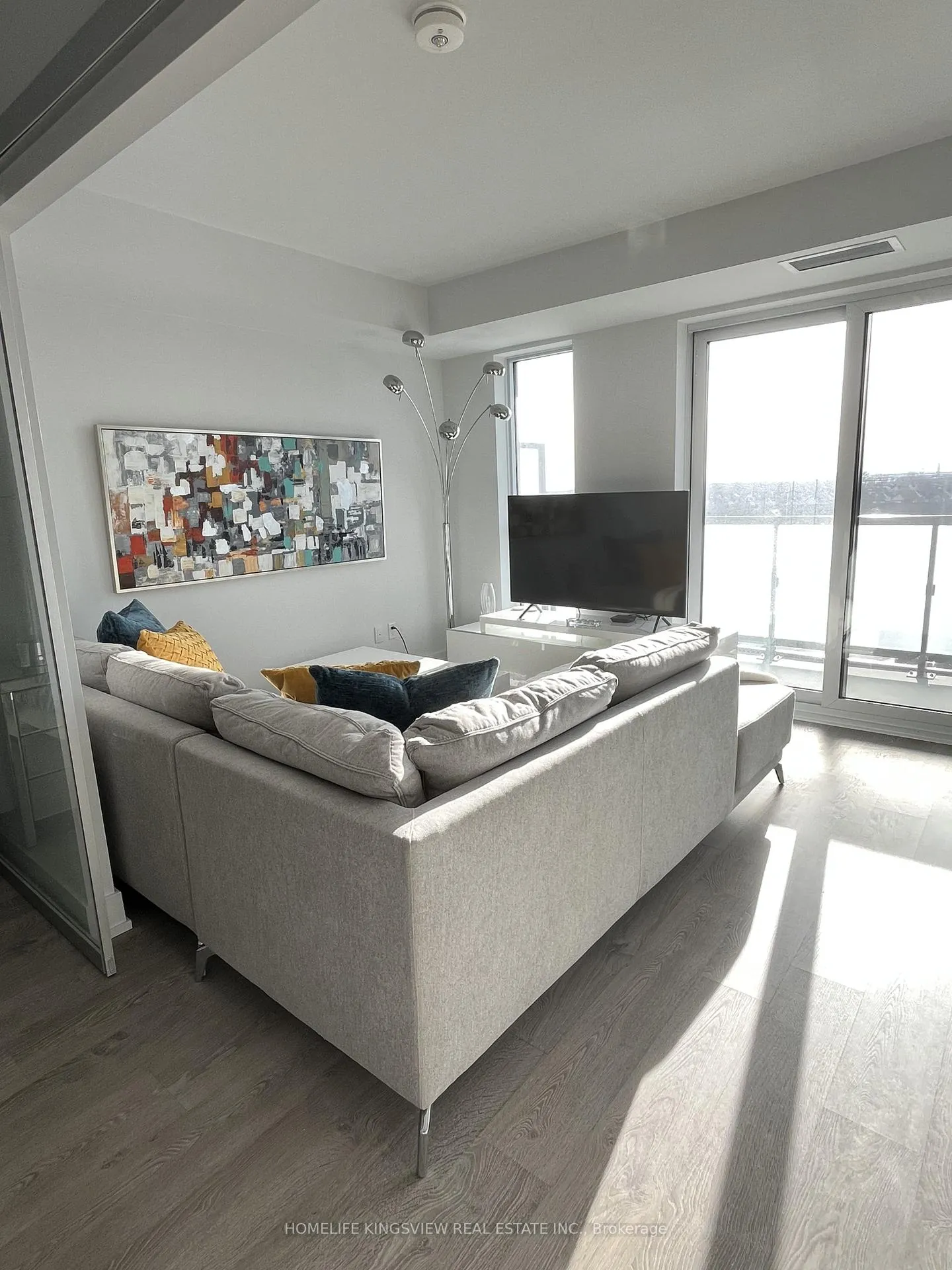 Photo 2 of Unit 501, 2550 Simcoe Street N, Oshawa, Windfields — HOMEH