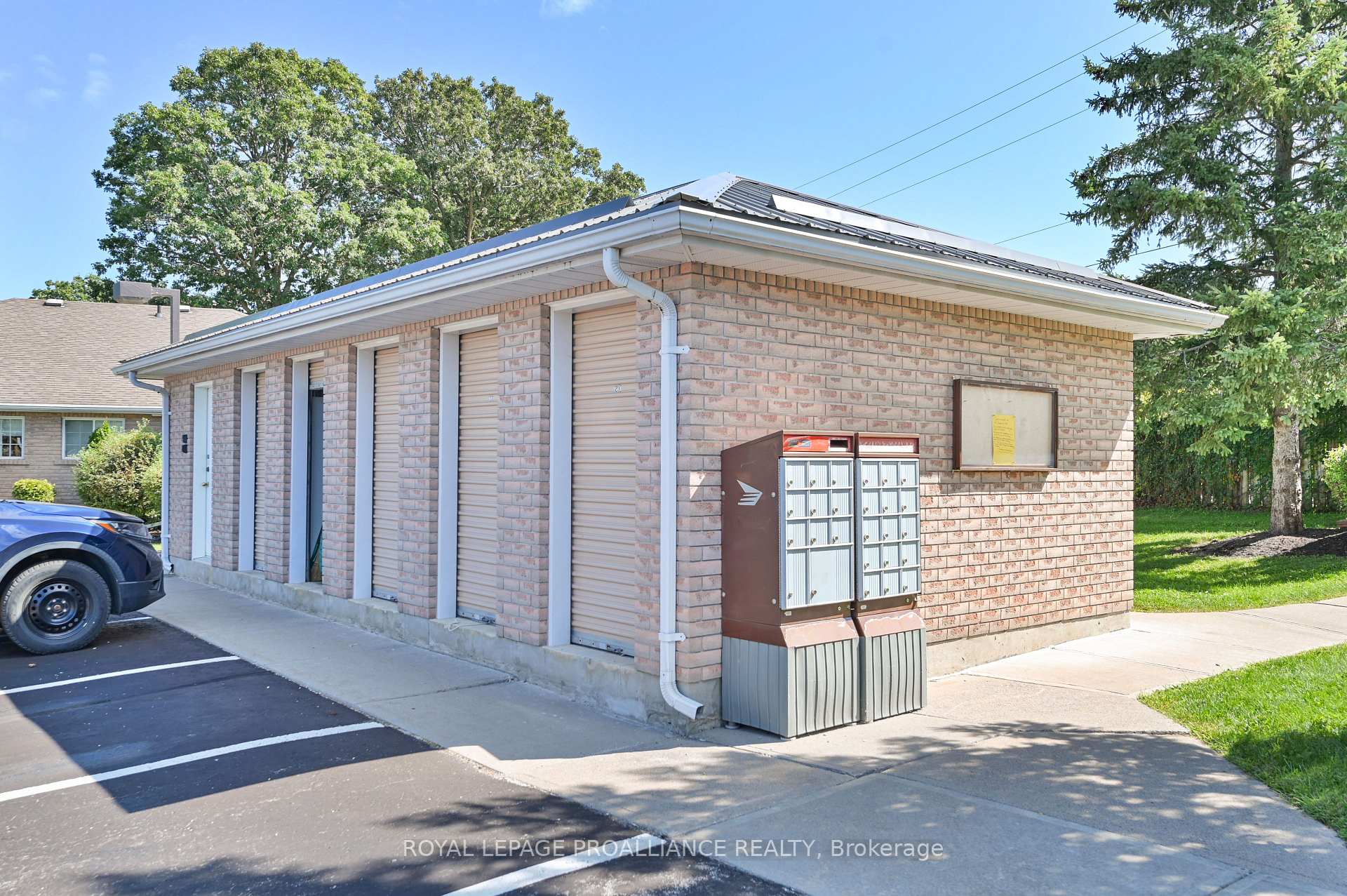 Photo 14 of Unit 1, 351 Cannifton Road N, Belleville, Thurlow Ward — HOMEH