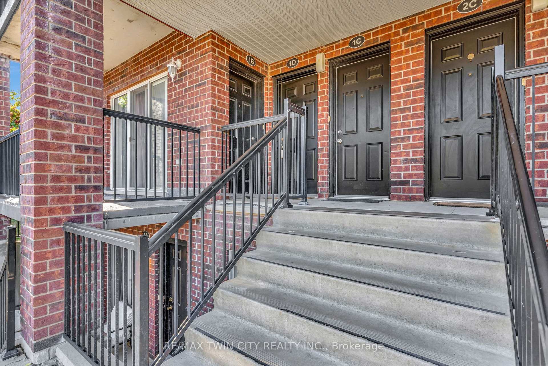Photo 8 of Unit 1D, 45 Cedarhill Crescent, Kitchener — HOMEH