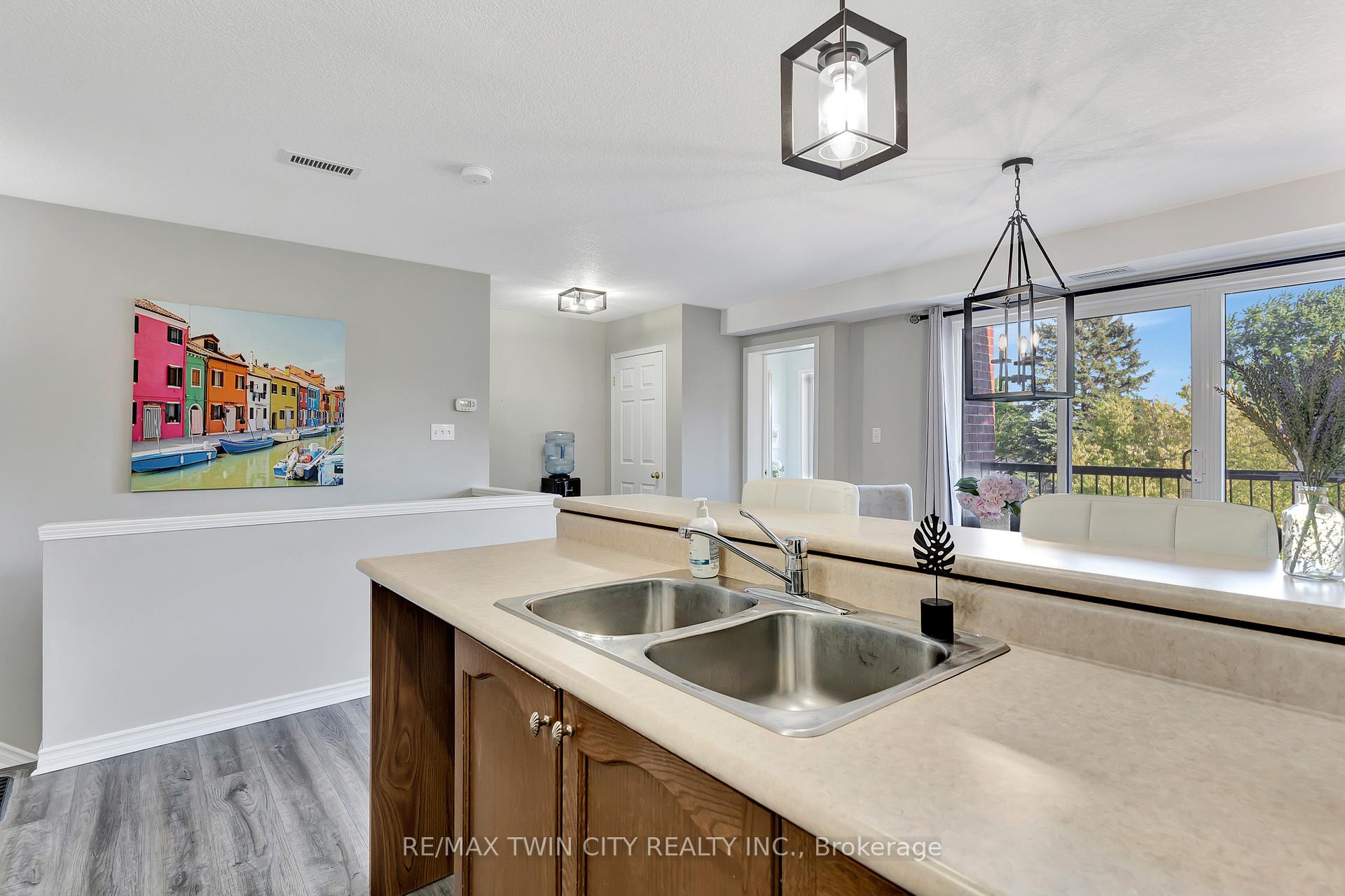 Photo 16 of Unit 1D, 45 Cedarhill Crescent, Kitchener — HOMEH
