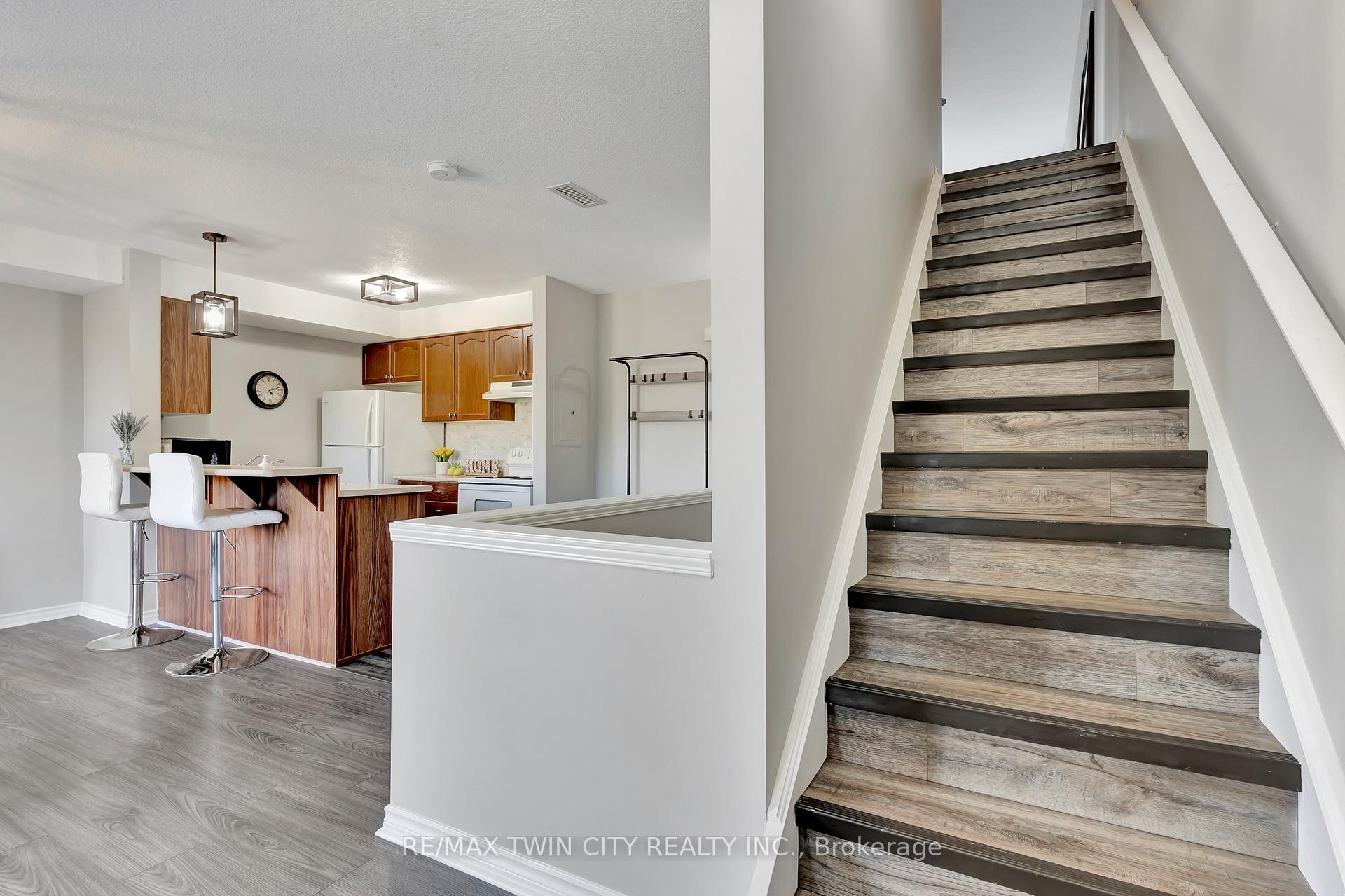 Photo 30 of Unit 1D, 45 Cedarhill Crescent, Kitchener — HOMEH