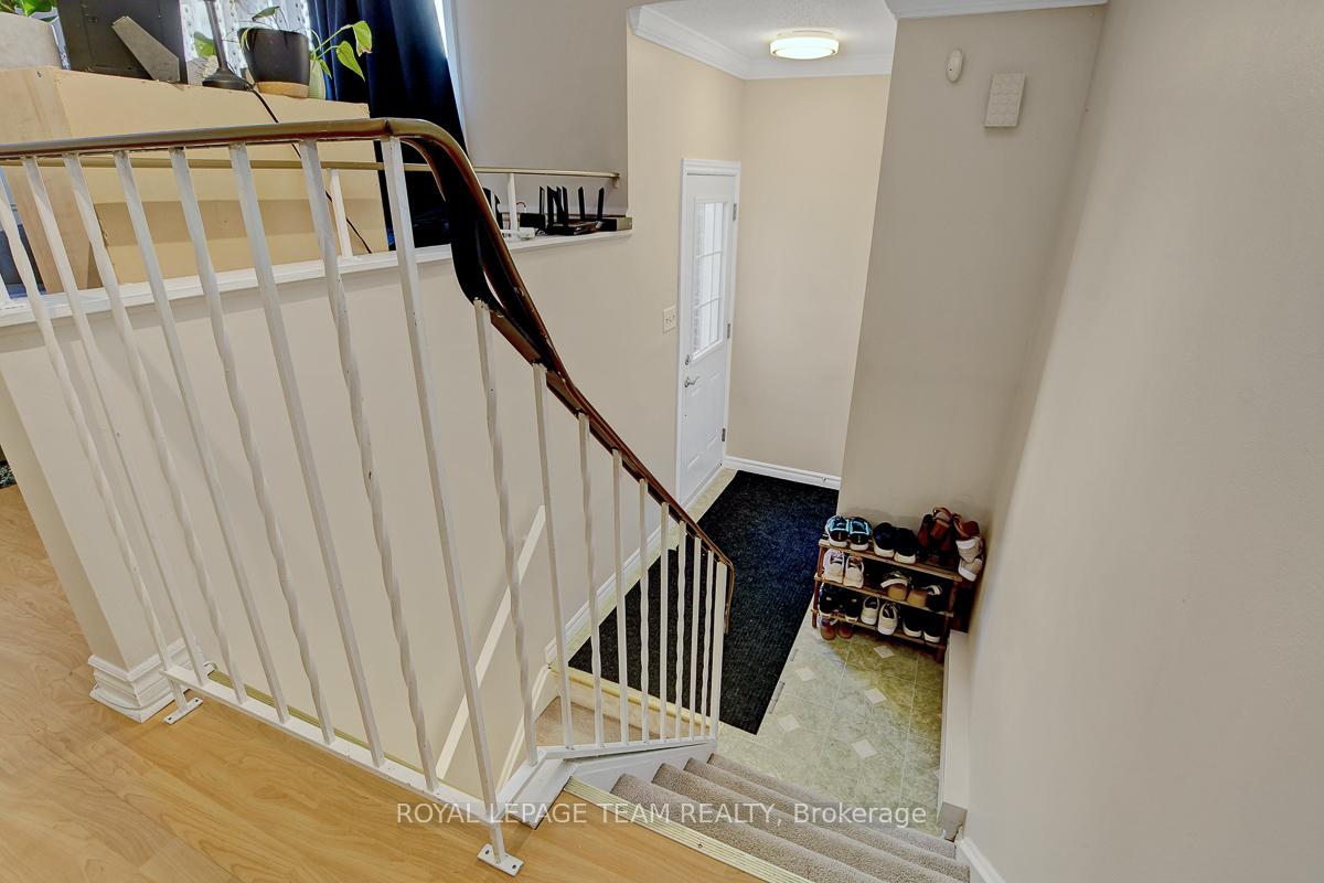 Photo 5 of Unit C, 9 Forester Crescent, Ottawa, Westcliffe Estates — HOMEH