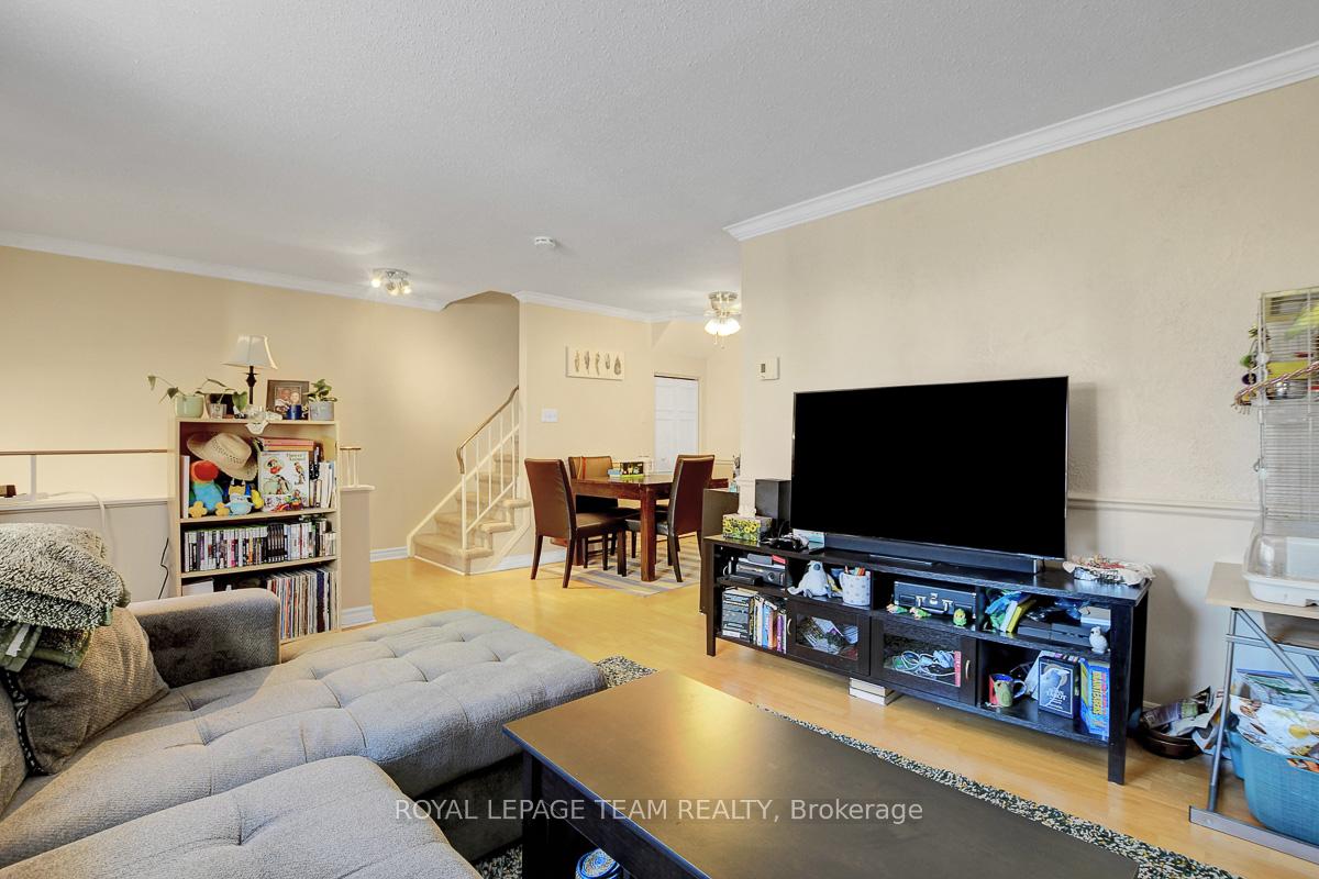 Photo 9 of Unit C, 9 Forester Crescent, Ottawa, Westcliffe Estates — HOMEH
