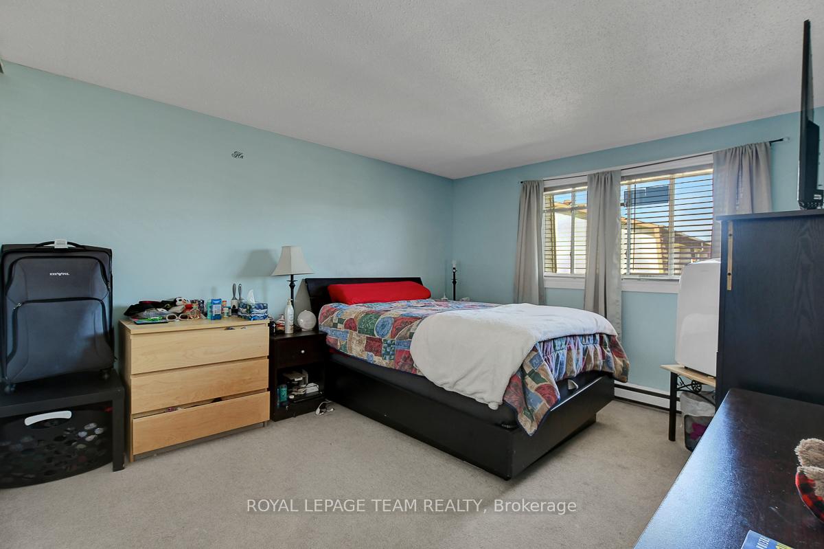 Photo 17 of Unit C, 9 Forester Crescent, Ottawa, Westcliffe Estates — HOMEH