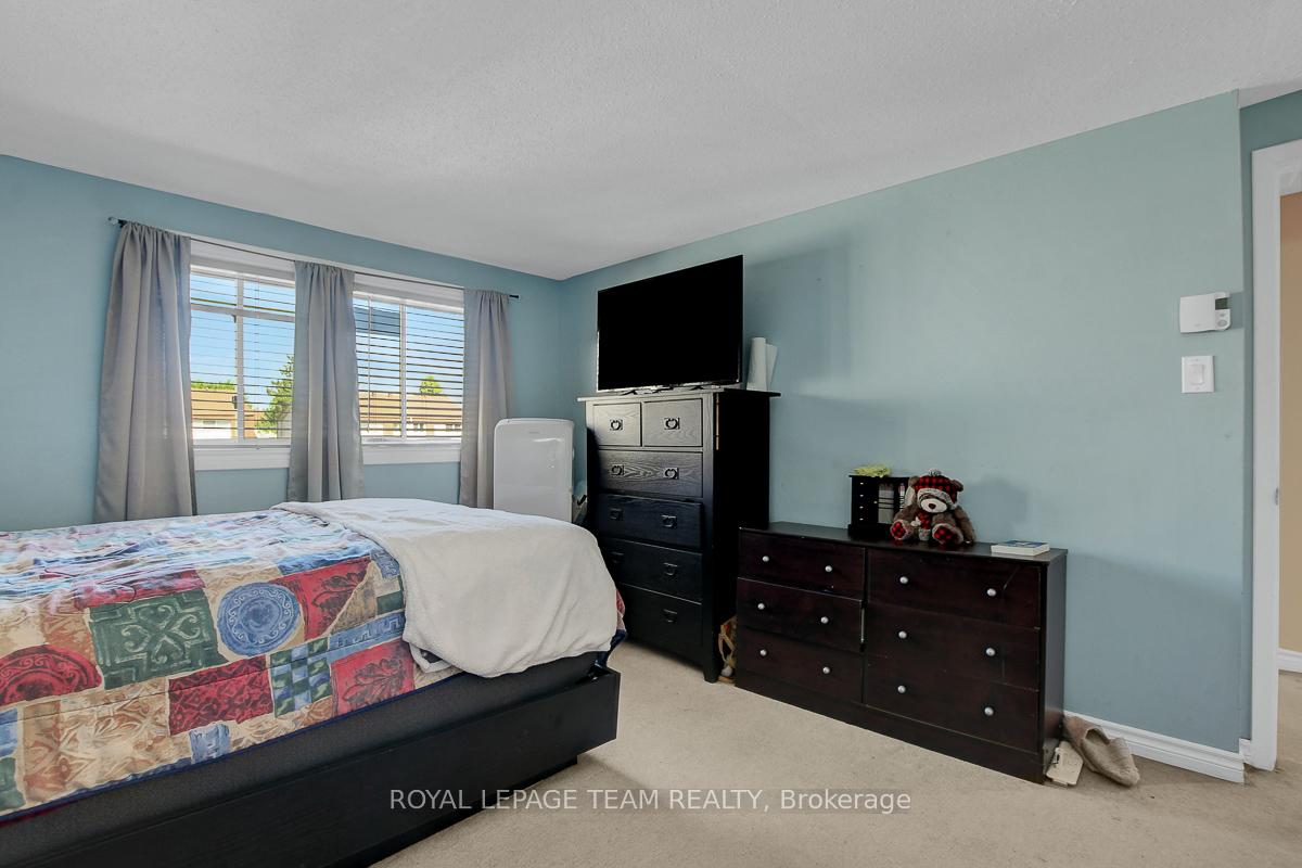 Photo 18 of Unit C, 9 Forester Crescent, Ottawa, Westcliffe Estates — HOMEH