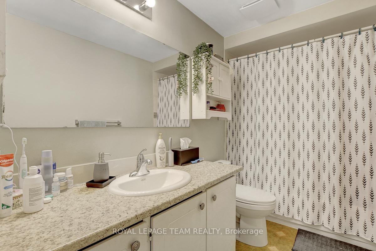 Photo 20 of Unit C, 9 Forester Crescent, Ottawa, Westcliffe Estates — HOMEH