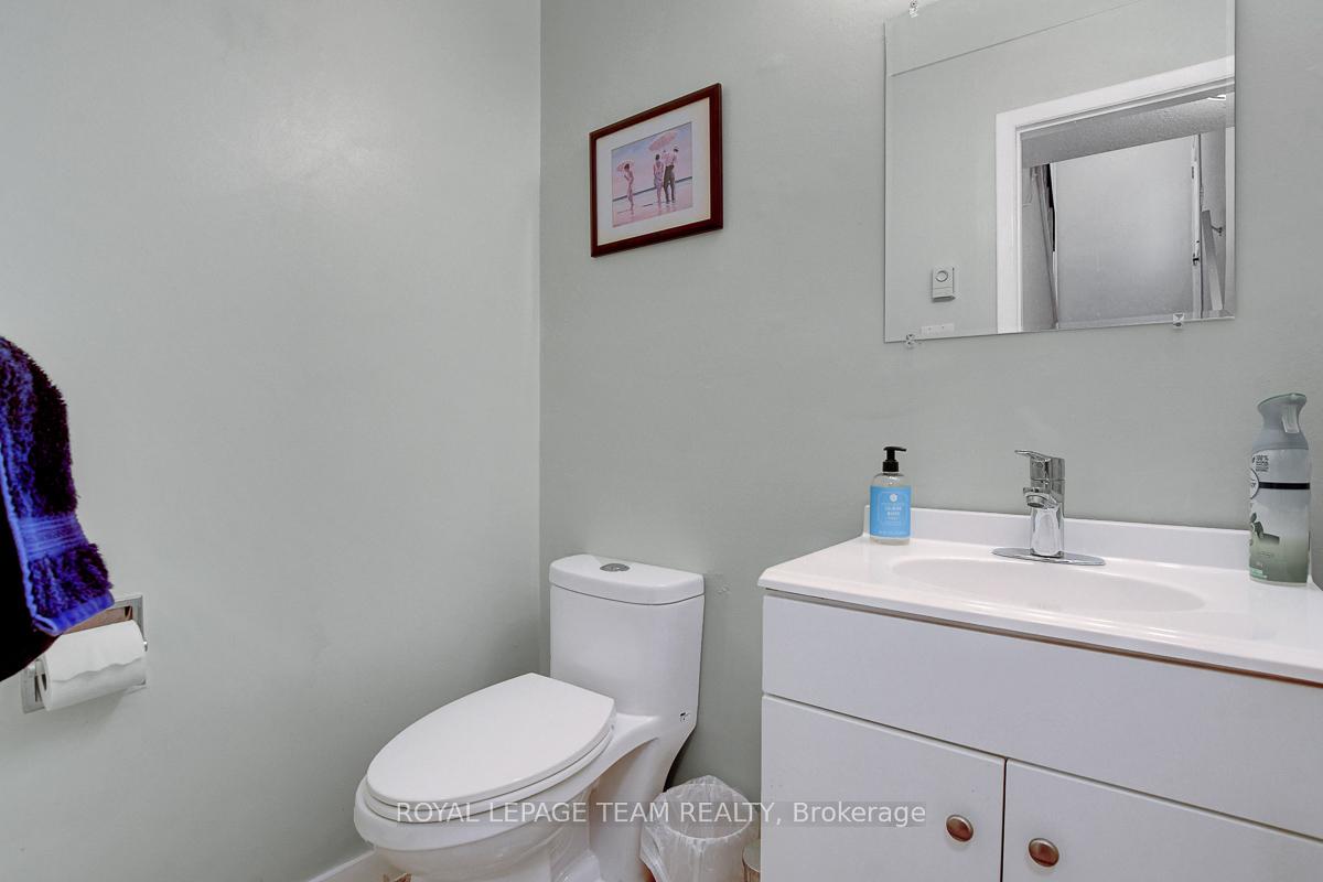 Photo 23 of Unit C, 9 Forester Crescent, Ottawa, Westcliffe Estates — HOMEH