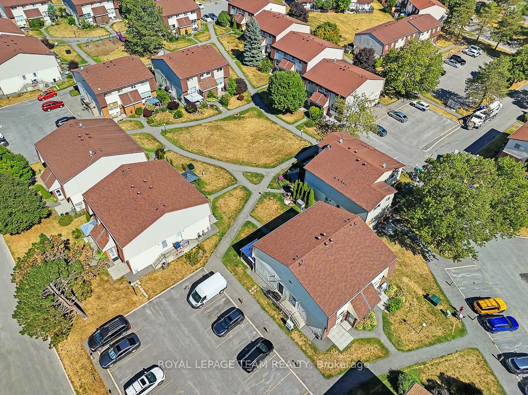 Photo 25 of Unit C, 9 Forester Crescent, Ottawa, Westcliffe Estates — HOMEH