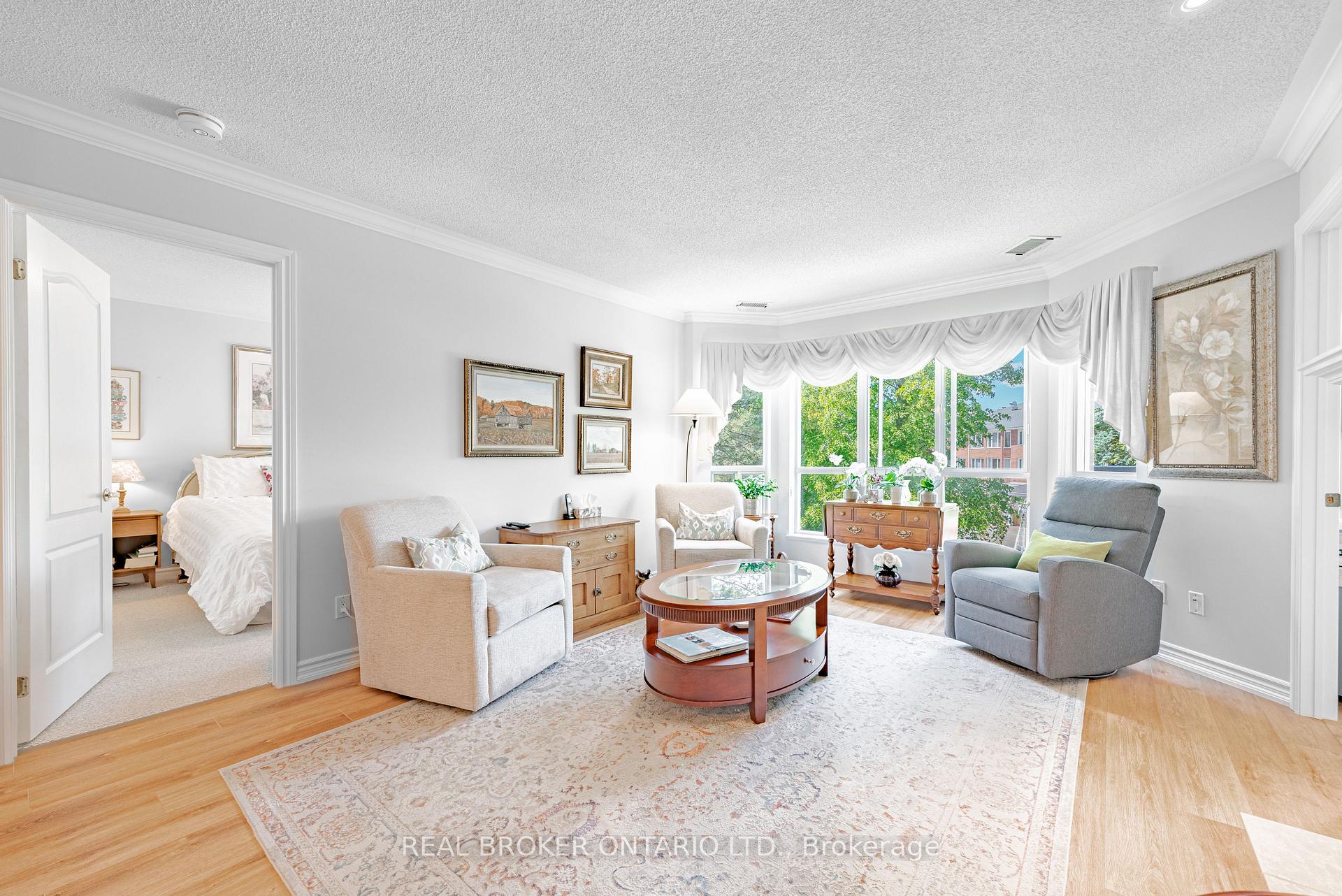 Photo 10 of Unit 202, 3 Heritage Way, Kawartha Lakes, Lindsay — HOMEH