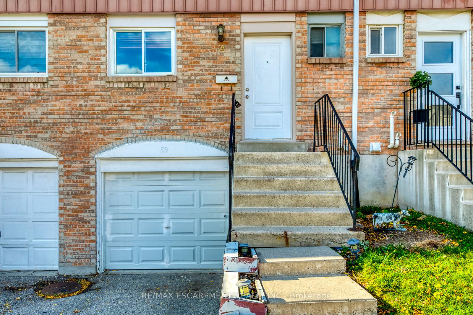 Photo 3 of Unit 69, 120 Quigley Road, Hamilton, Vincent — HOMEH