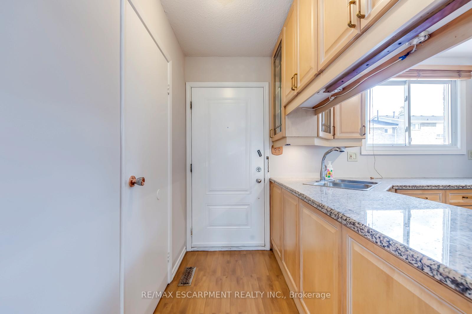 Photo 4 of Unit 69, 120 Quigley Road, Hamilton, Vincent — HOMEH