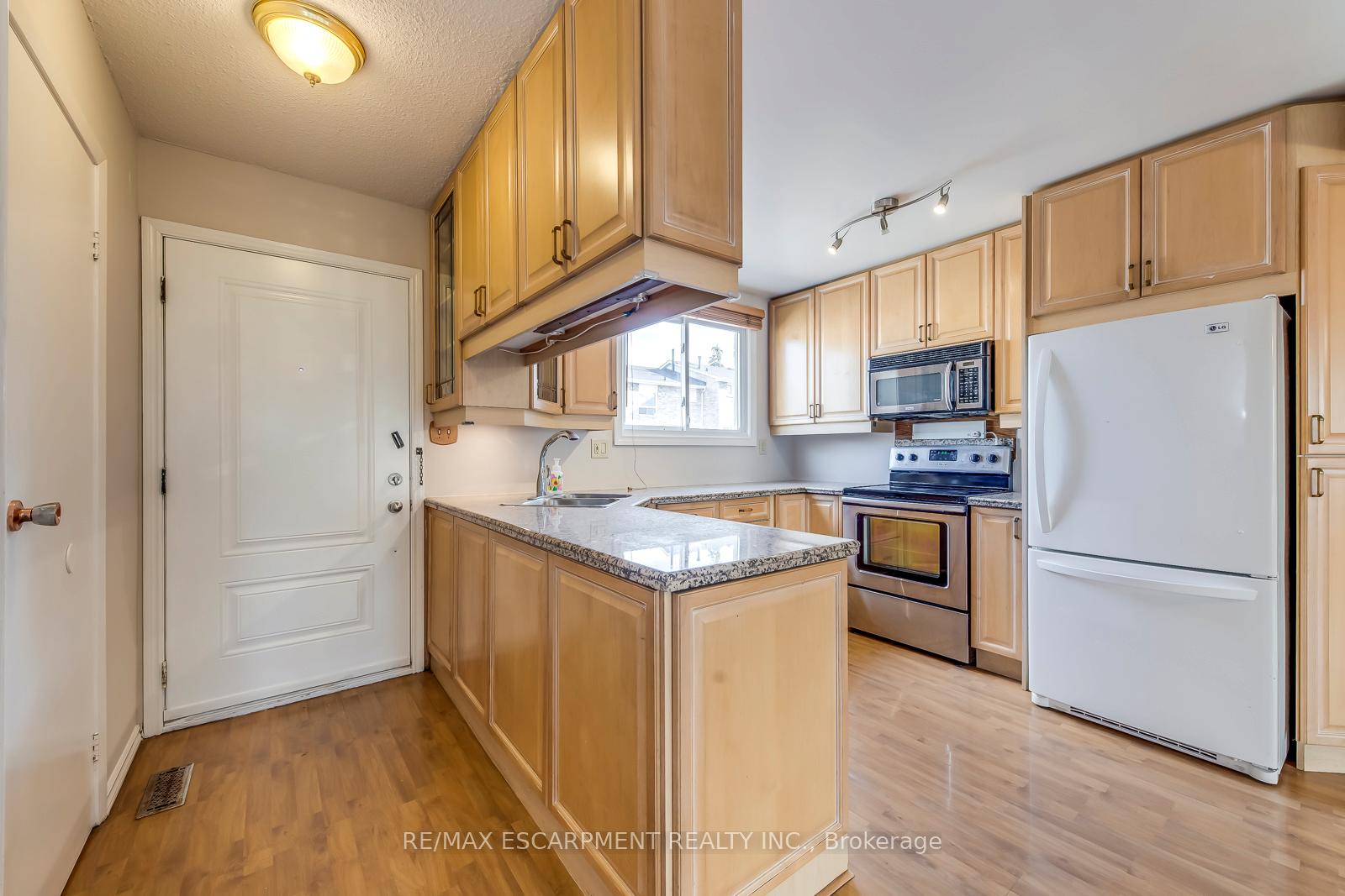 Photo 5 of Unit 69, 120 Quigley Road, Hamilton, Vincent — HOMEH