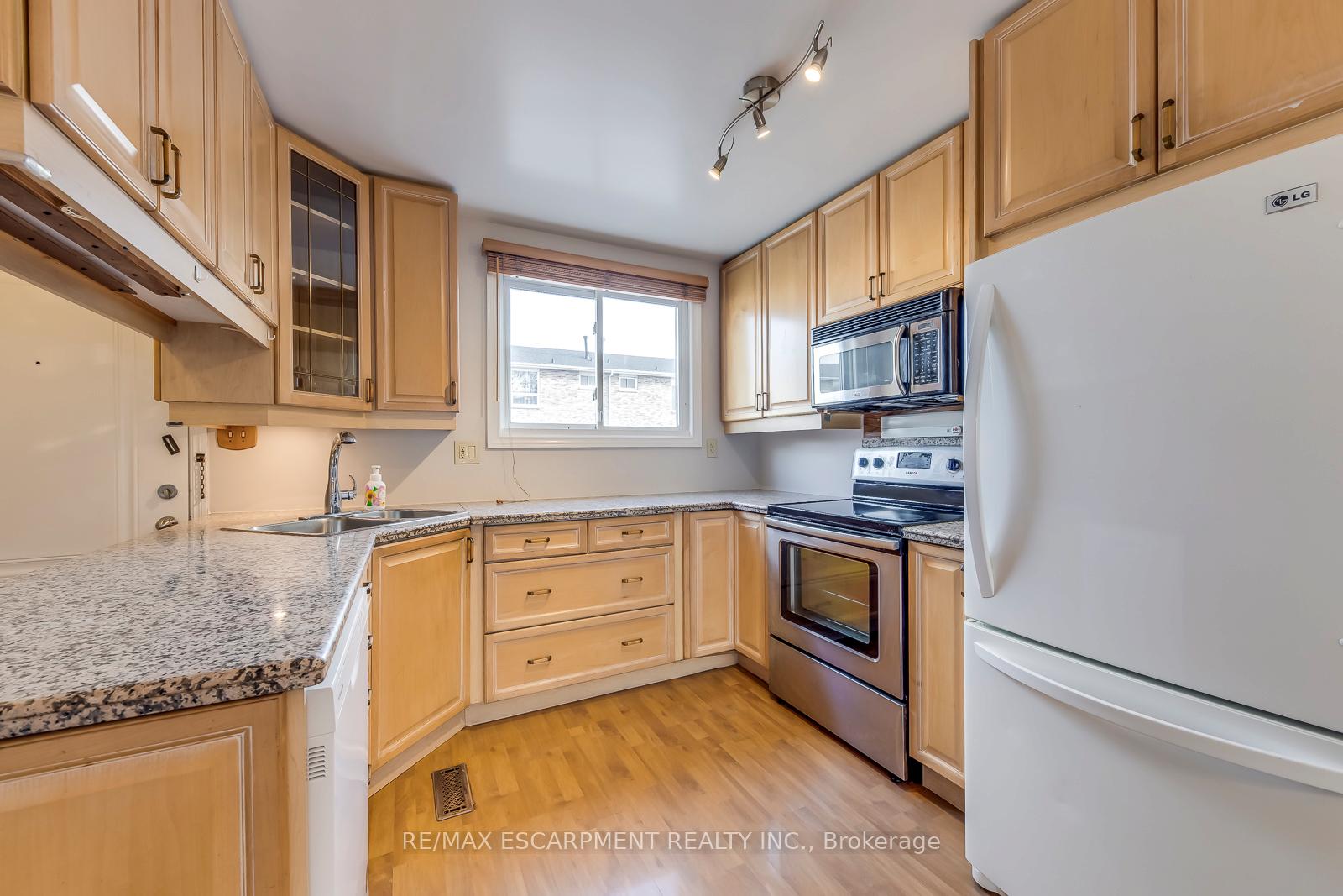 Photo 7 of Unit 69, 120 Quigley Road, Hamilton, Vincent — HOMEH