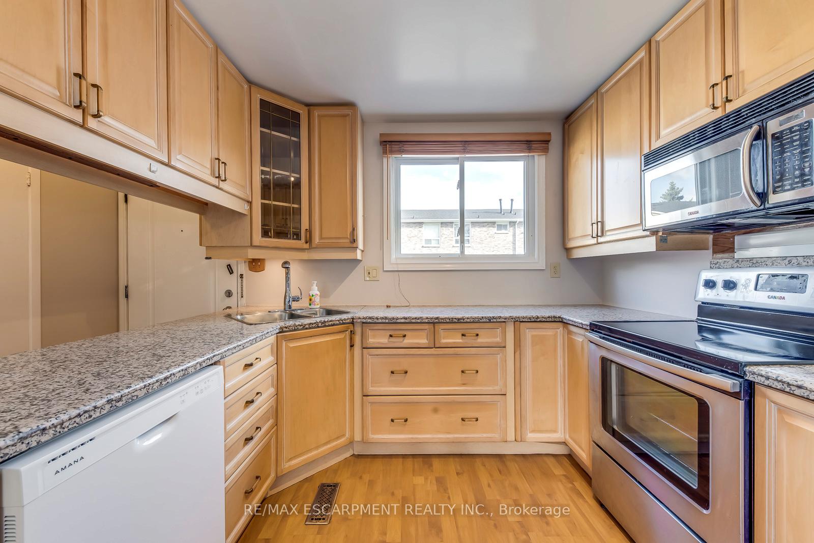 Photo 8 of Unit 69, 120 Quigley Road, Hamilton, Vincent — HOMEH