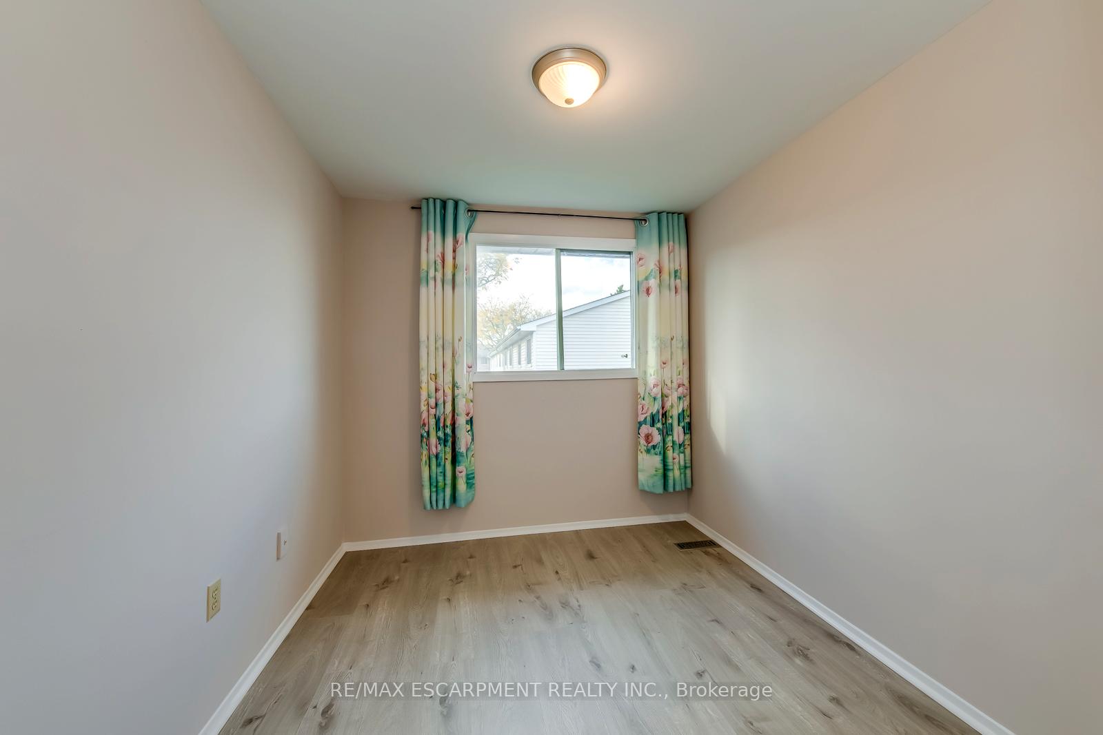 Photo 26 of Unit 69, 120 Quigley Road, Hamilton, Vincent — HOMEH