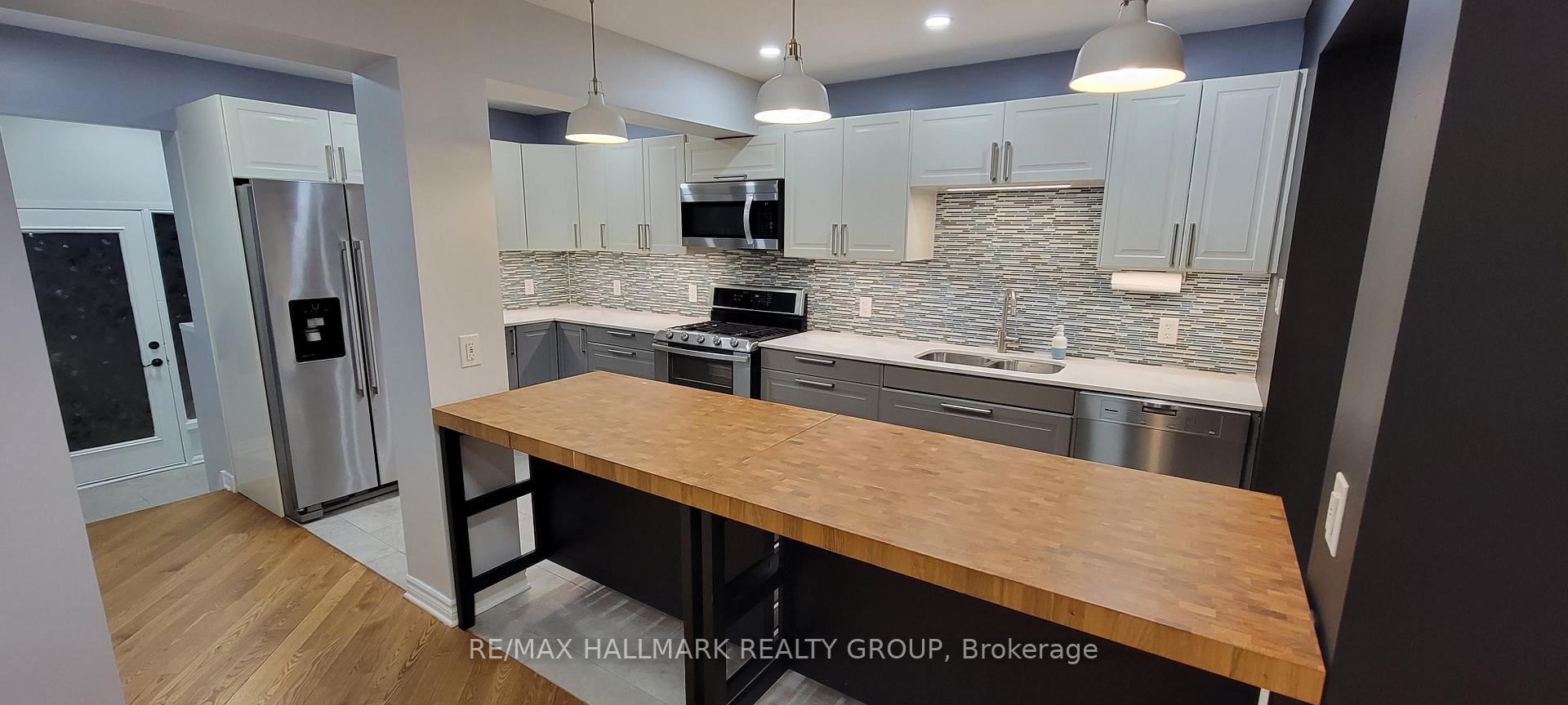 Photo 3 of 272 Pickford Drive, Ottawa, Kanata - Katimavik — HOMEH