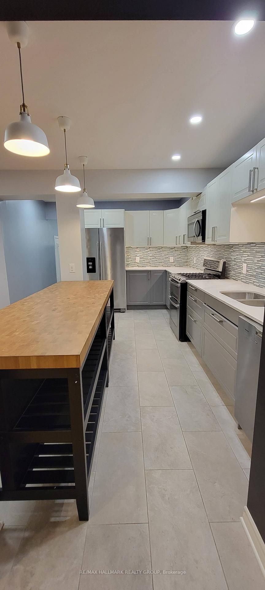 Photo 5 of 272 Pickford Drive, Ottawa, Kanata - Katimavik — HOMEH