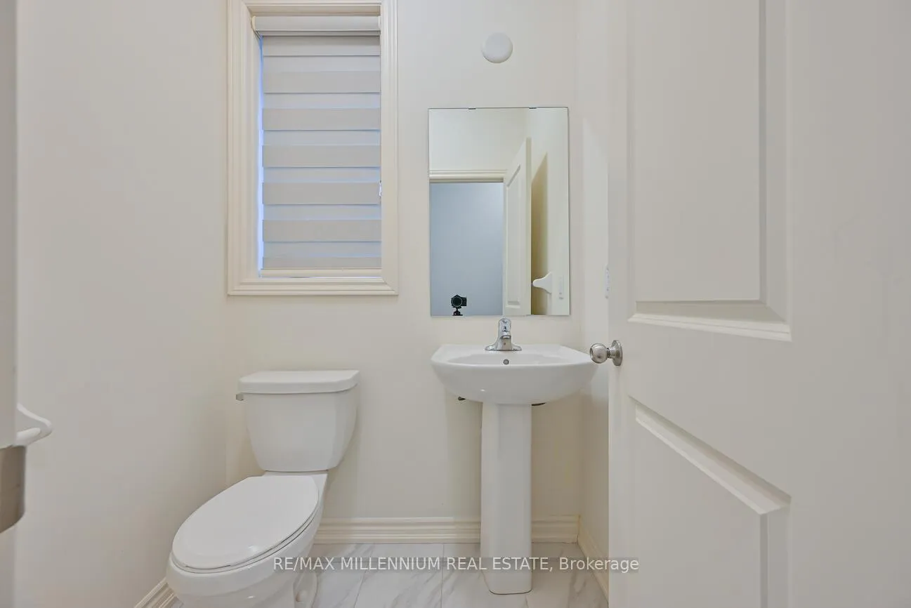 Photo 5 of Unit Upper, 92 Adventura Road, Brampton, Northwest Brampton — HOMEH