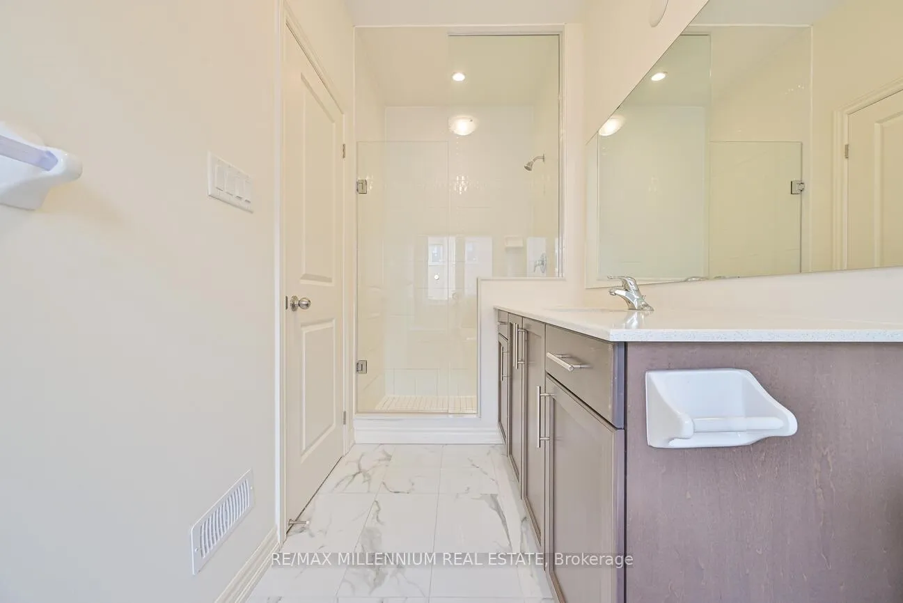 Photo 14 of Unit Upper, 92 Adventura Road, Brampton, Northwest Brampton — HOMEH