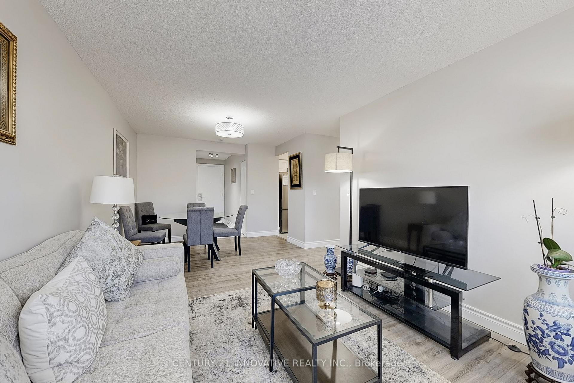 Photo 5 of Unit 501, 1000 The Esplanade N, Pickering, Town Centre — HOMEH