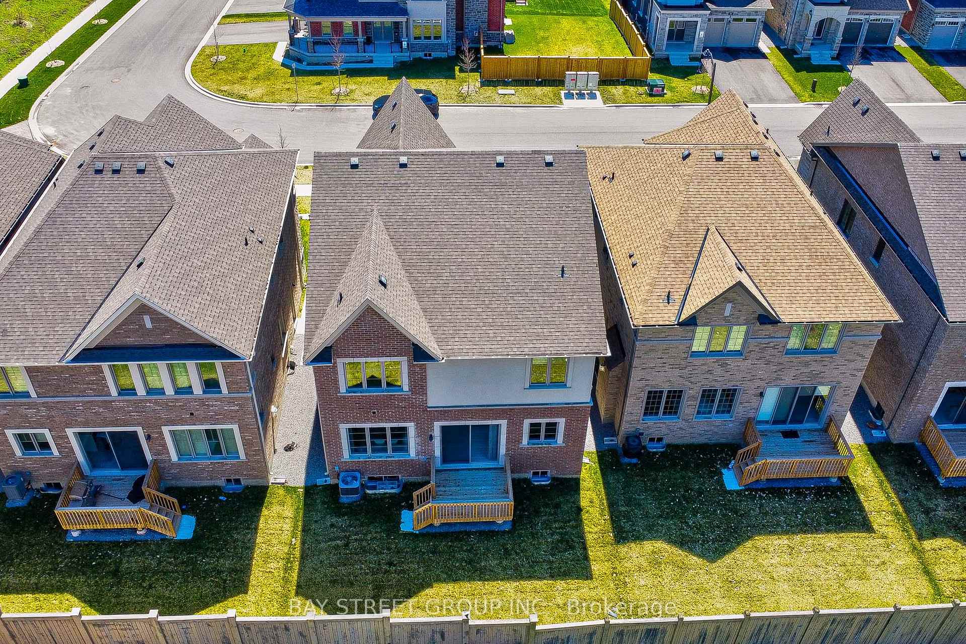 Photo 33 of 86 Sikura Circle, Aurora, Rural Aurora — HOMEH