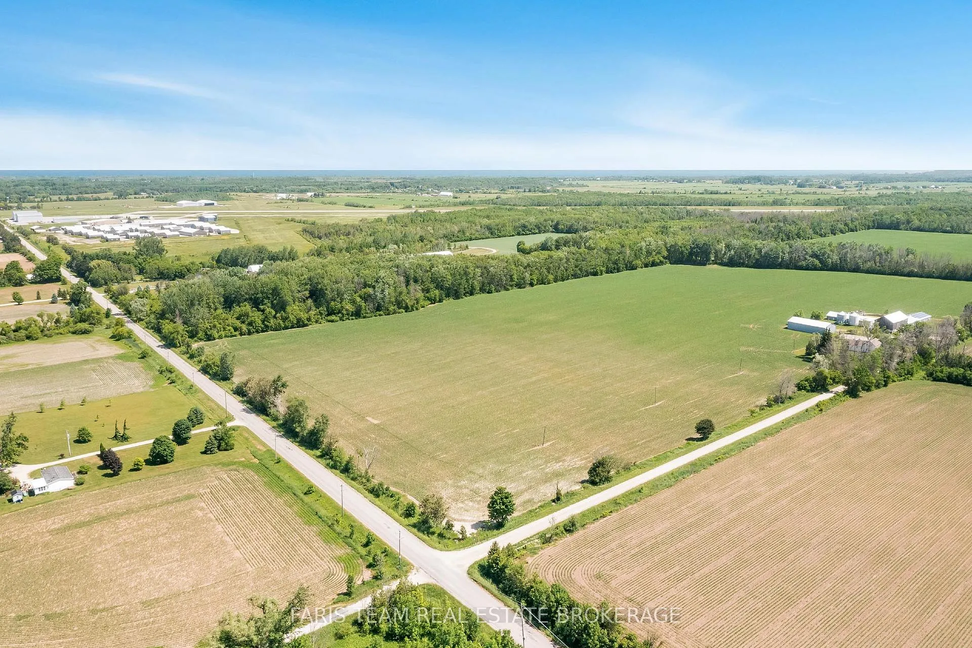 Photo 4 of 7046 Sideroad 30/31 Nottawasaga, Clearview, Stayner — HOMEH