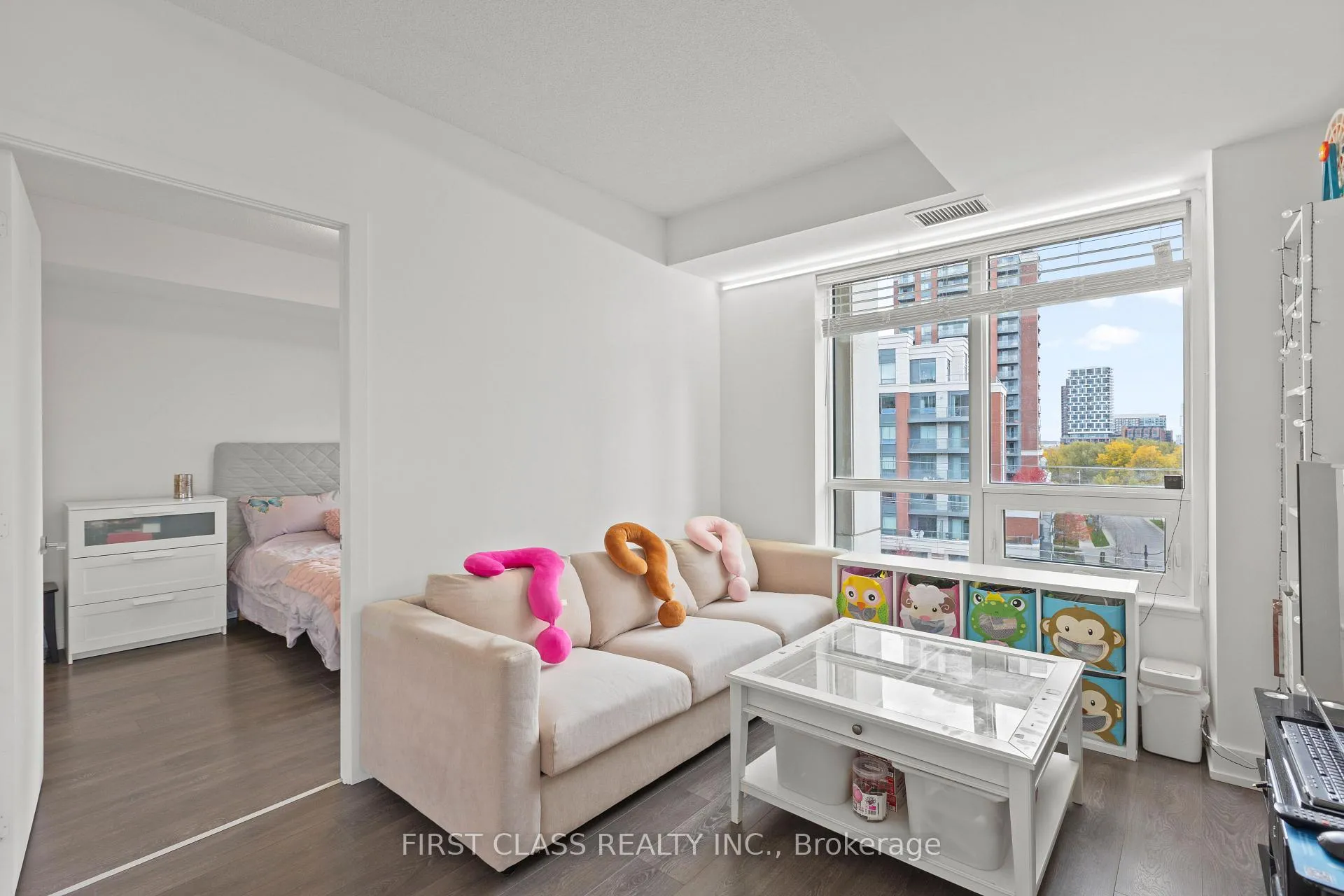 Photo 7 of Unit 615W, 268 Buchanan Drive, Markham, Unionville — HOMEH