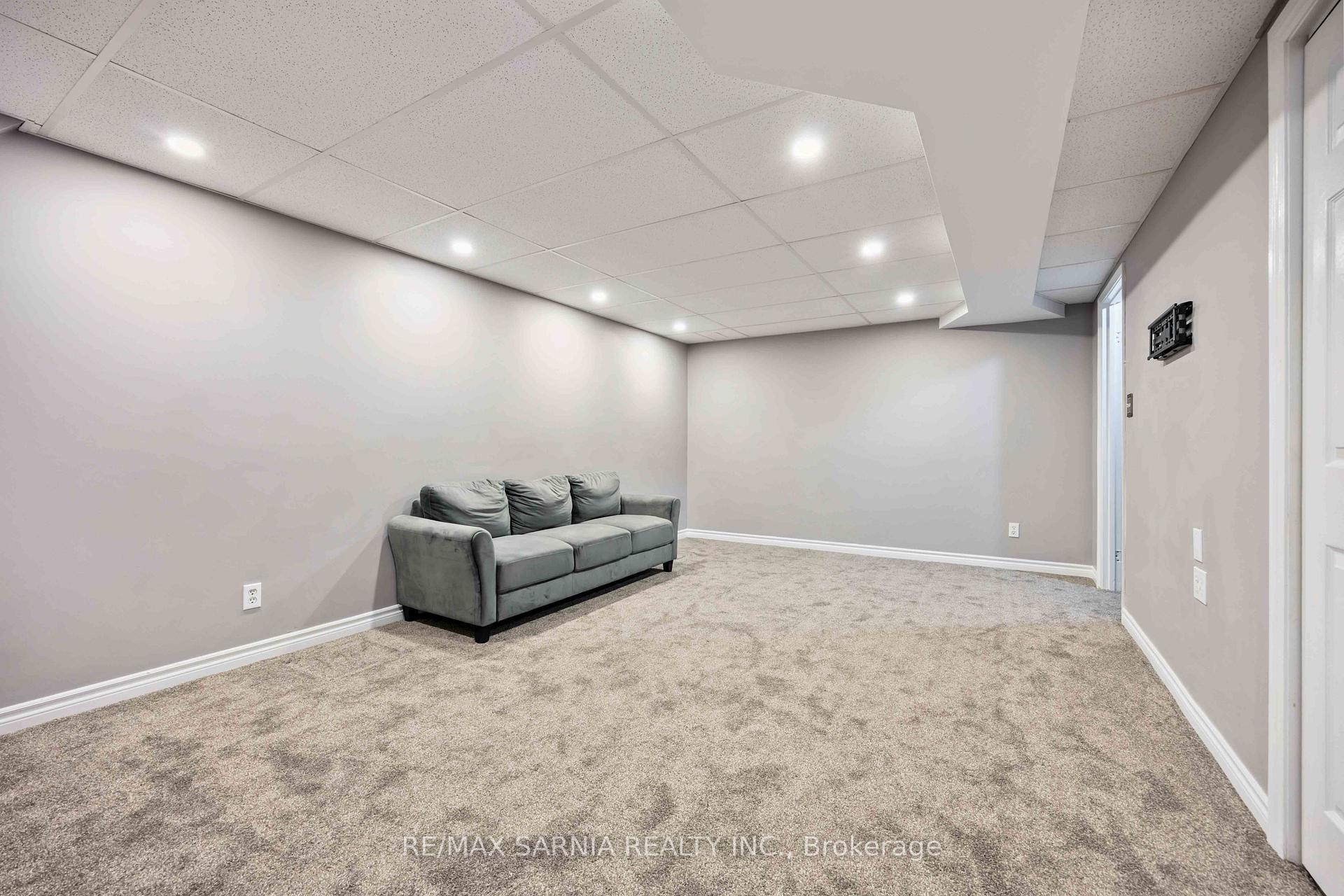 Photo 33 of Unit 40, 200 St Clair Boulevard, St. Clair — HOMEH