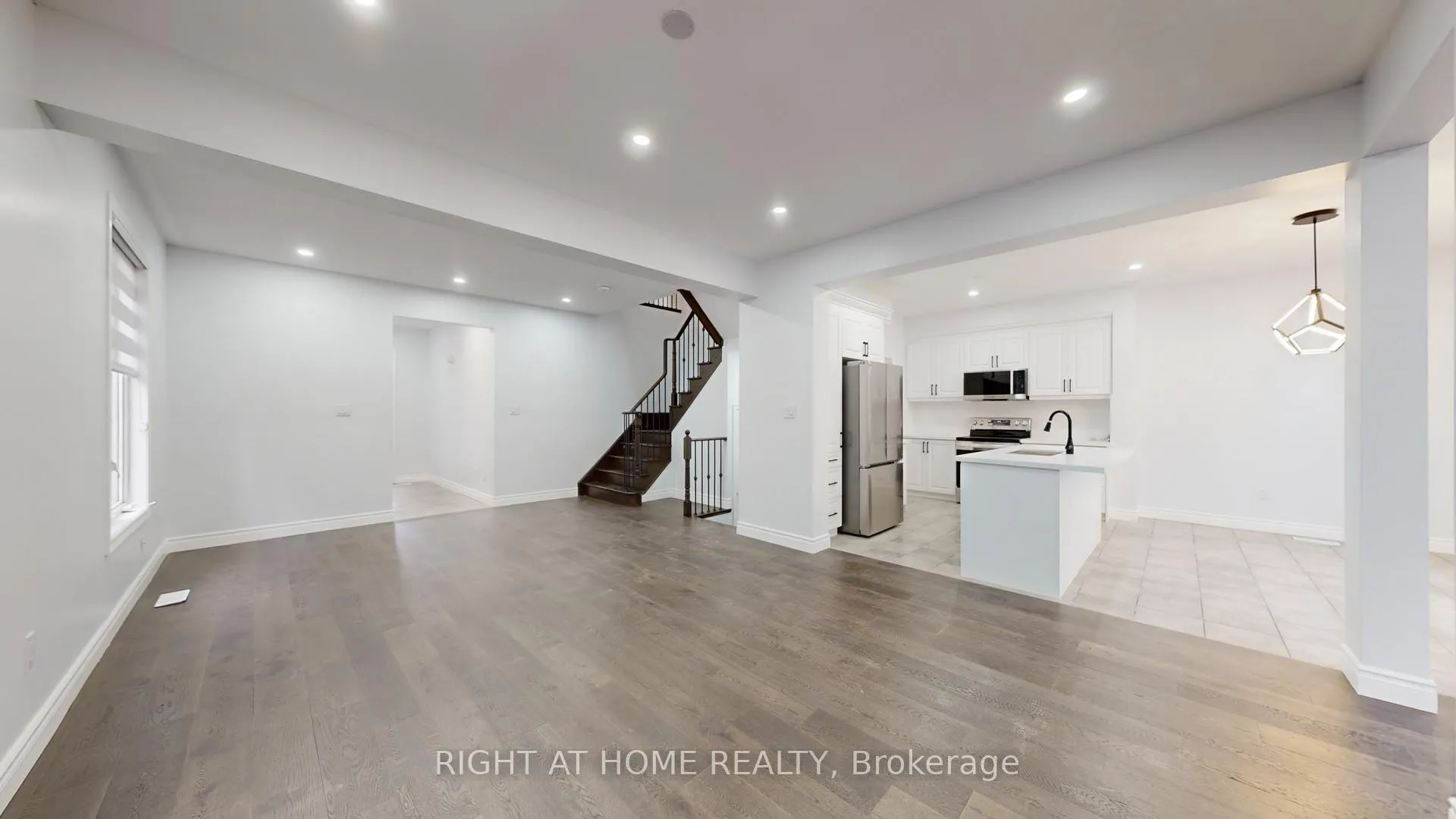 Photo 5 of 45 Denali Crescent, Brampton, Bram East — HOMEH